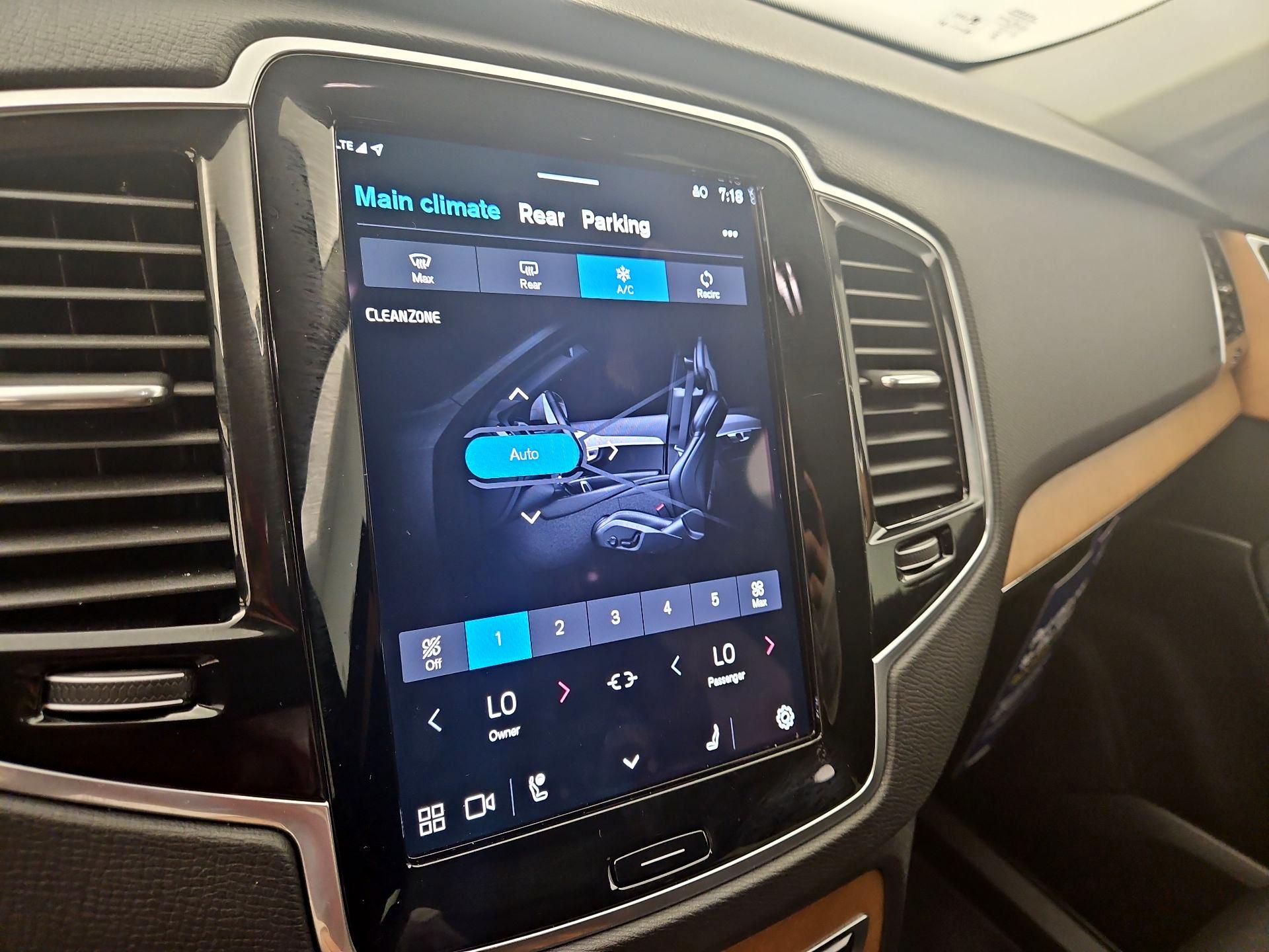 Thumbnail: 2024 Volvo XC90 - 16