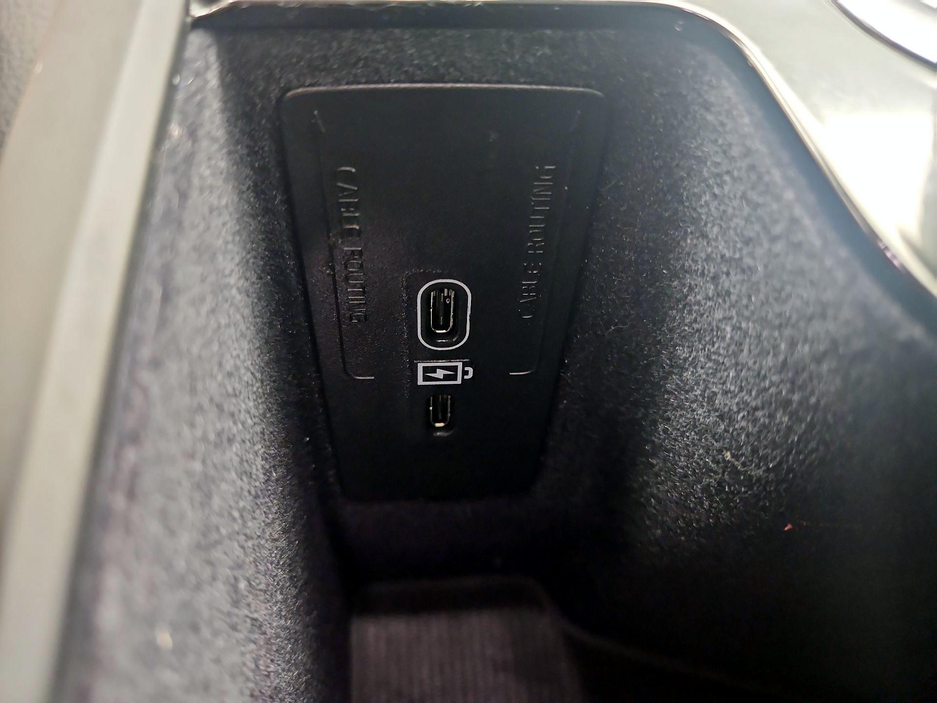 Thumbnail: 2024 Volvo XC90 - 18