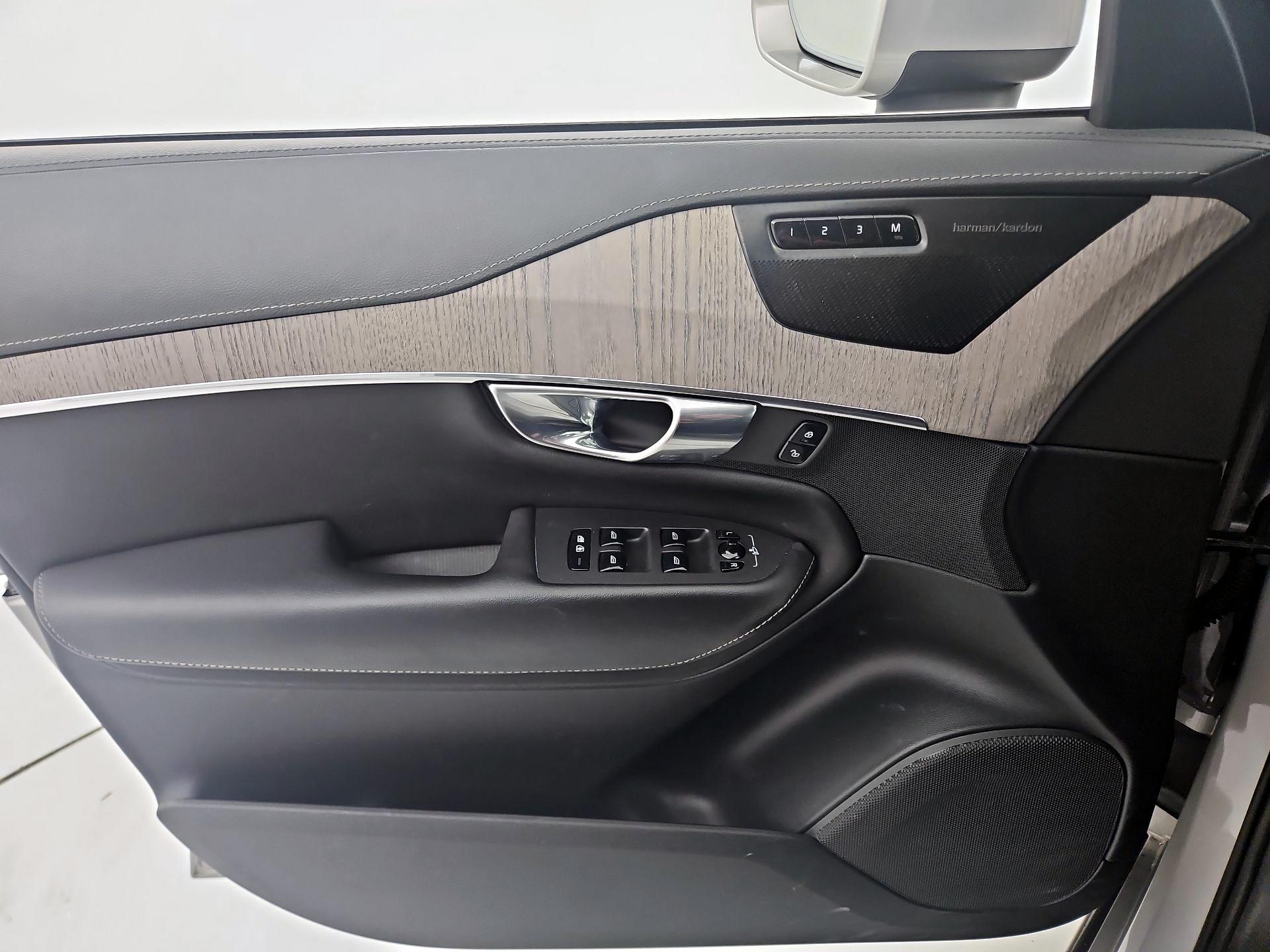 Thumbnail: 2023 Volvo XC90 - 12