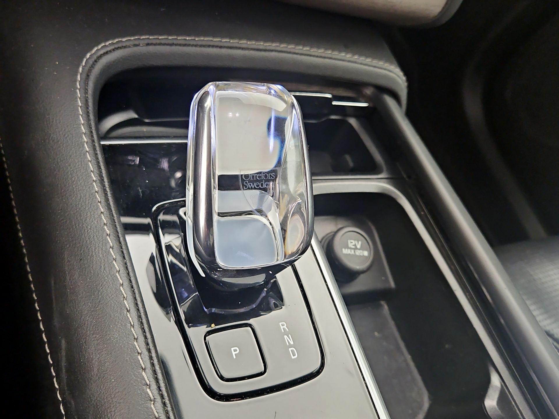 Thumbnail: 2023 Volvo XC90 - 18