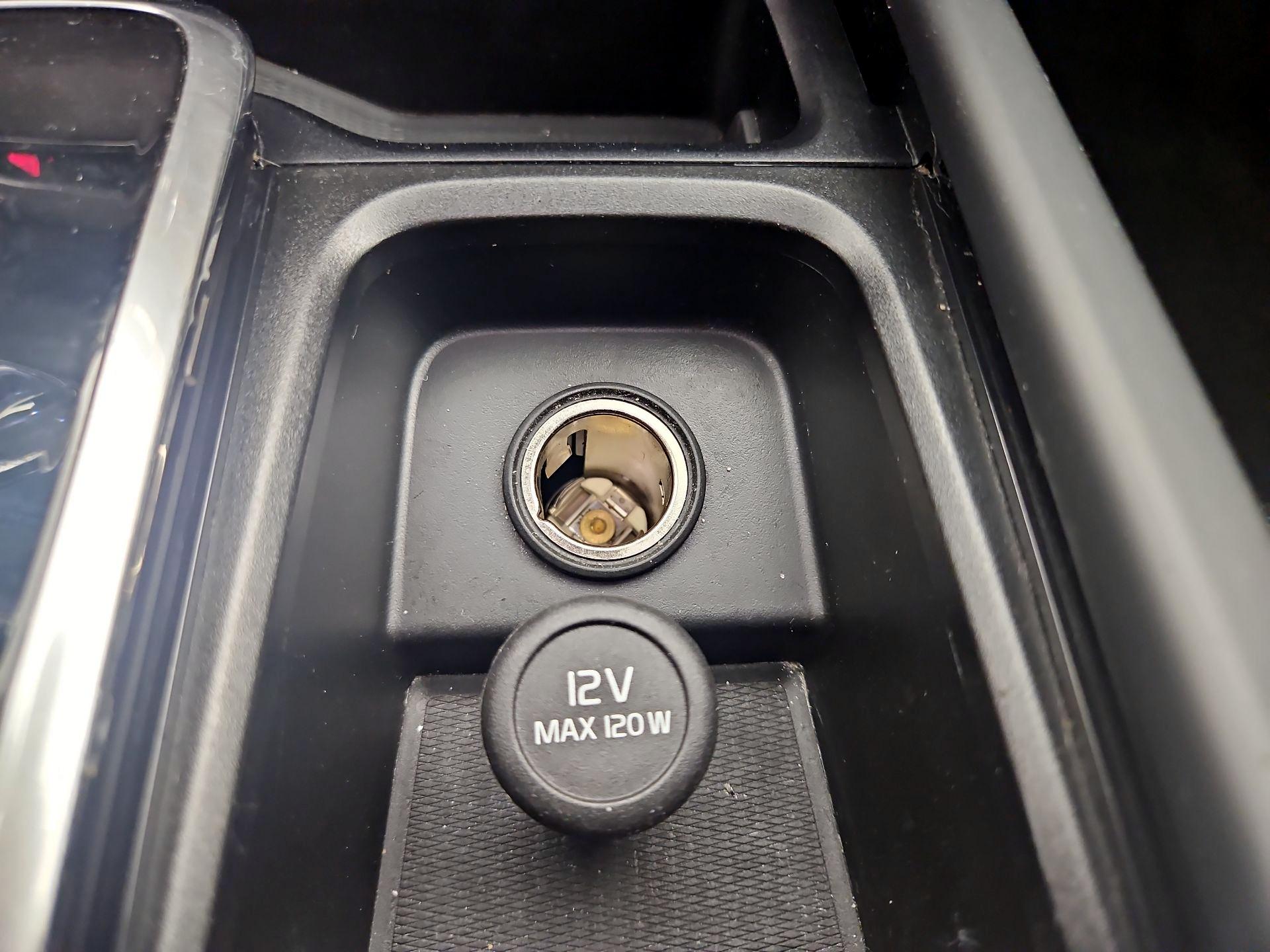 Thumbnail: 2023 Volvo XC90 - 19