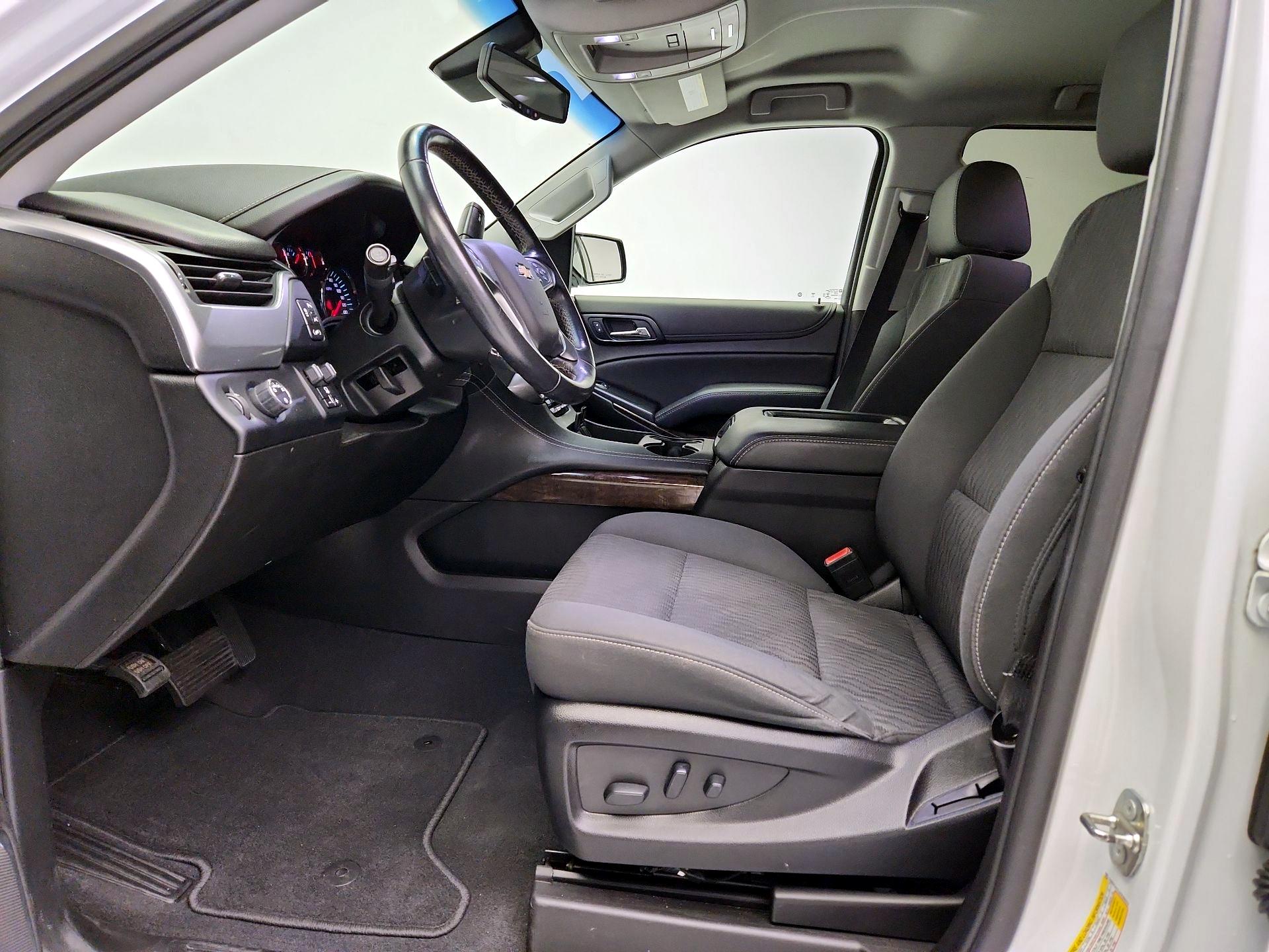 Thumbnail: 2019 Chevrolet Tahoe - 11