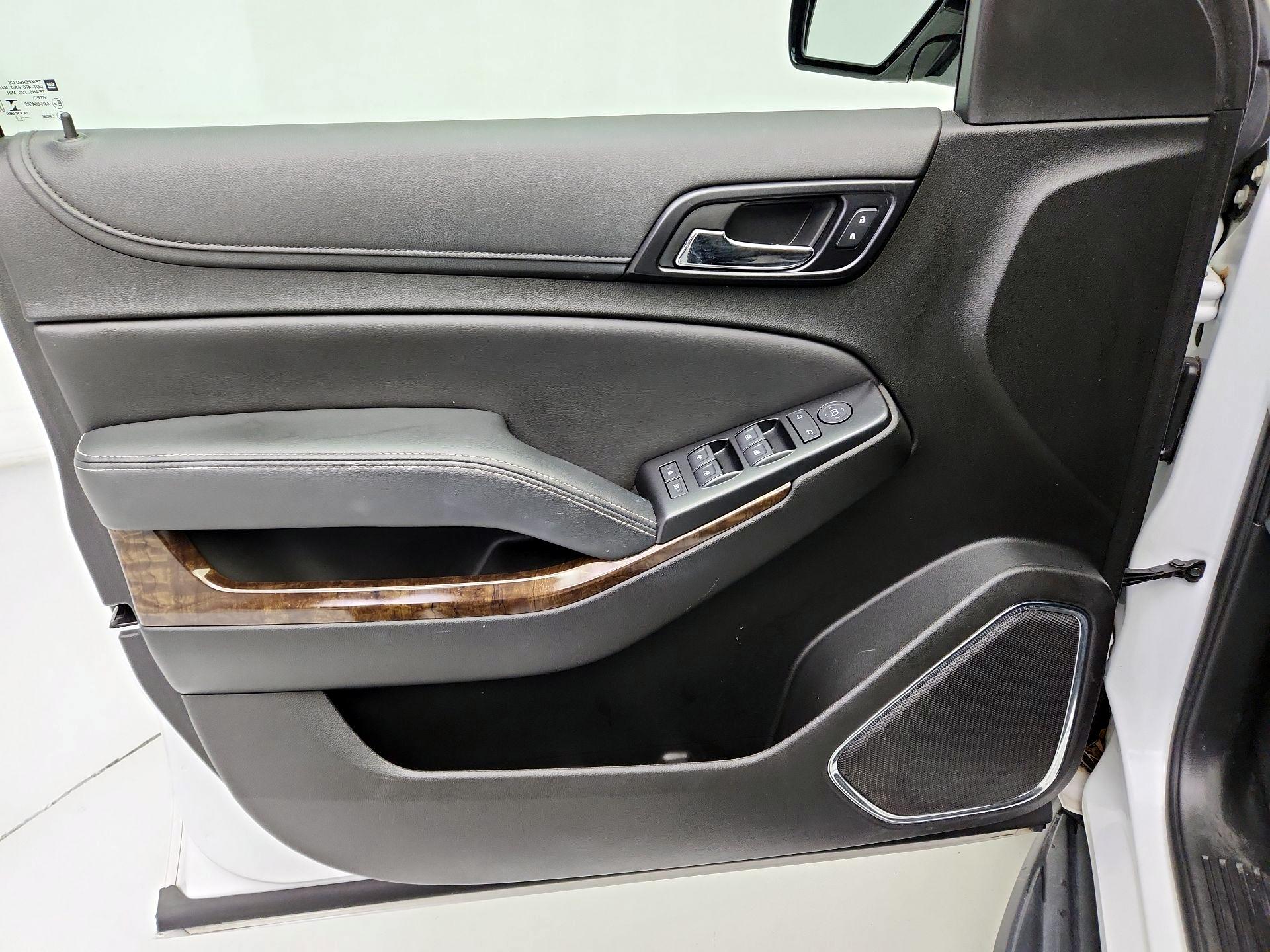 Thumbnail: 2019 Chevrolet Tahoe - 12