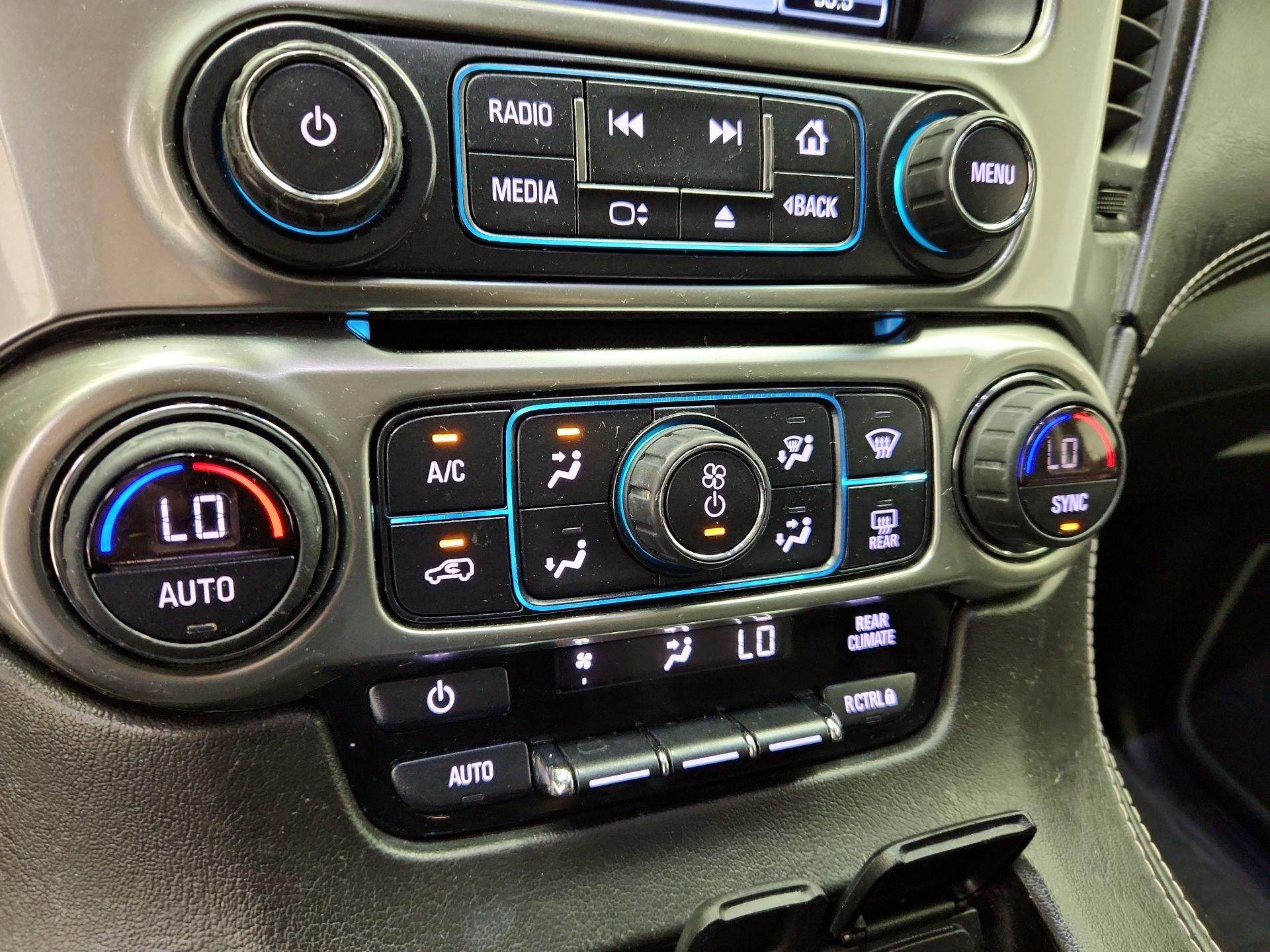 Thumbnail: 2019 Chevrolet Tahoe - 17