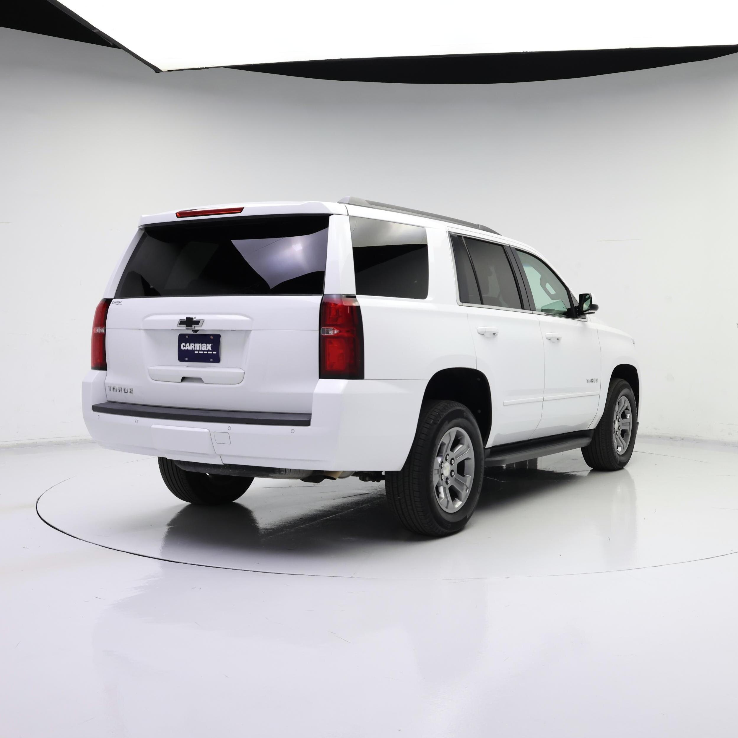 Thumbnail: 2019 Chevrolet Tahoe - 8