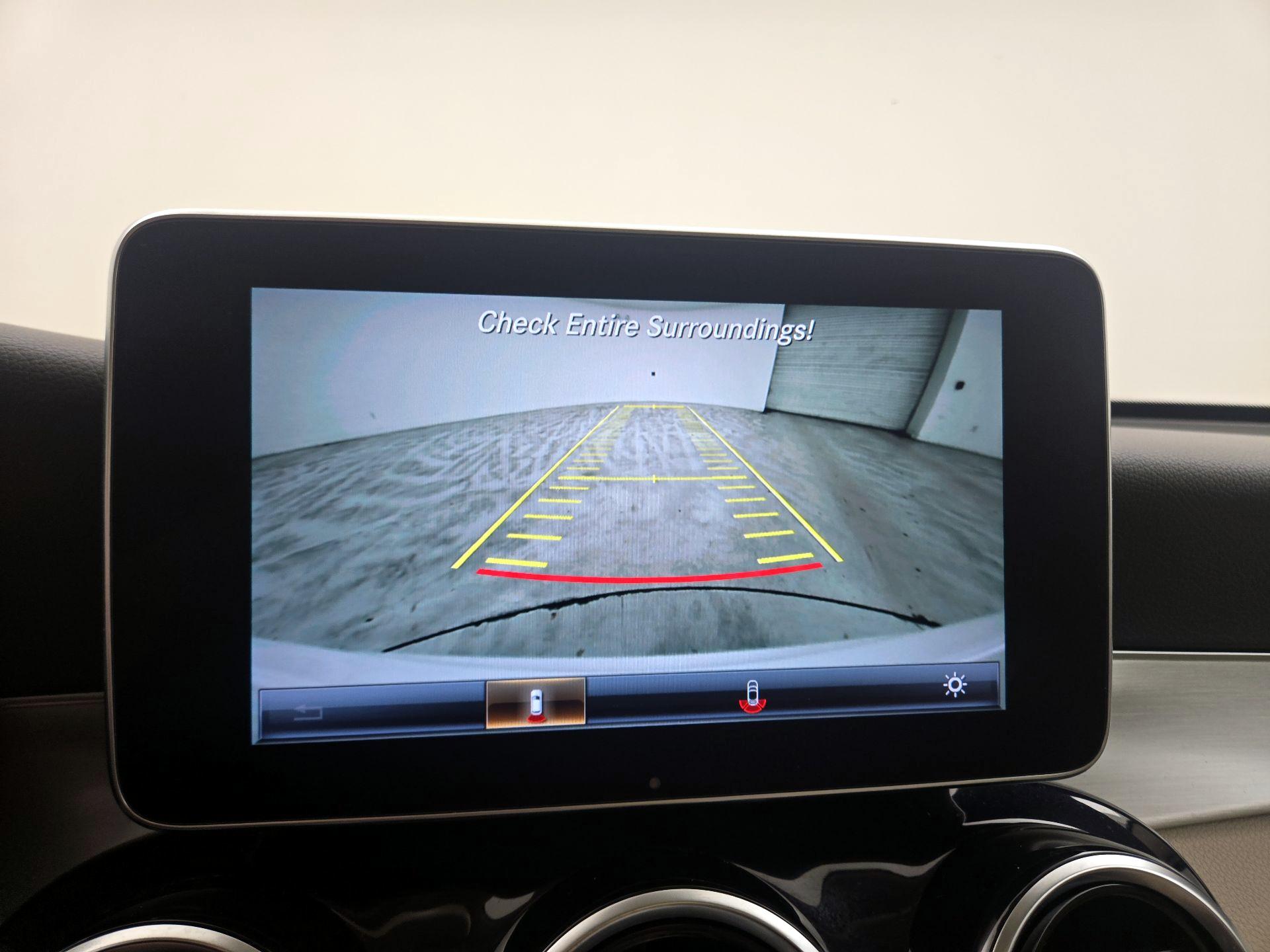 Thumbnail: 2017 Mercedes-Benz GLC - 15