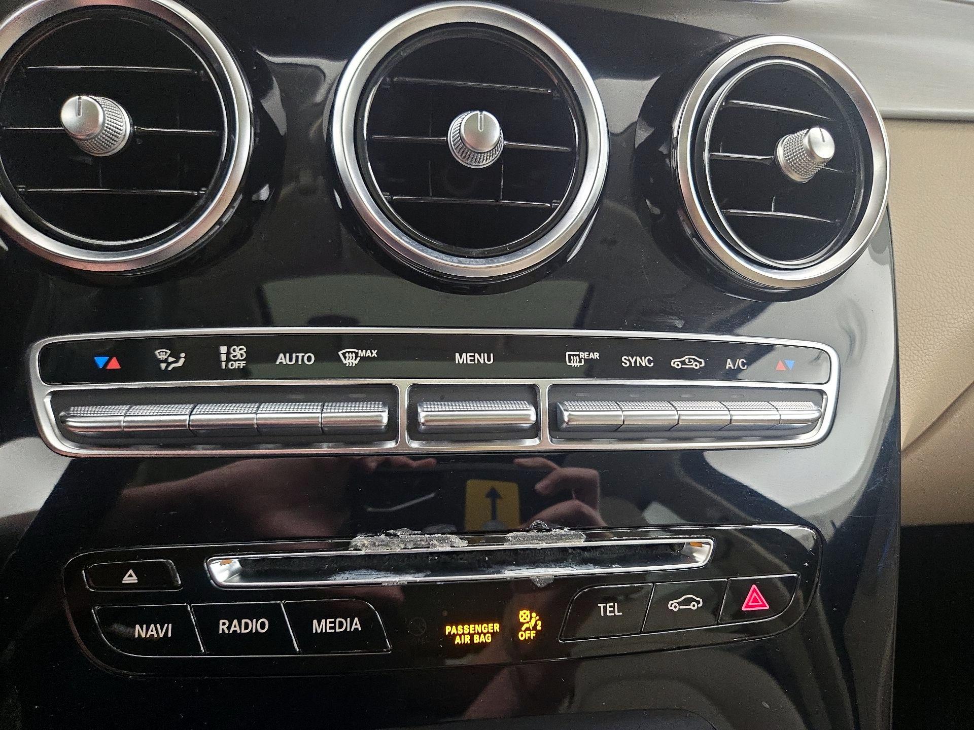 Thumbnail: 2017 Mercedes-Benz GLC - 17