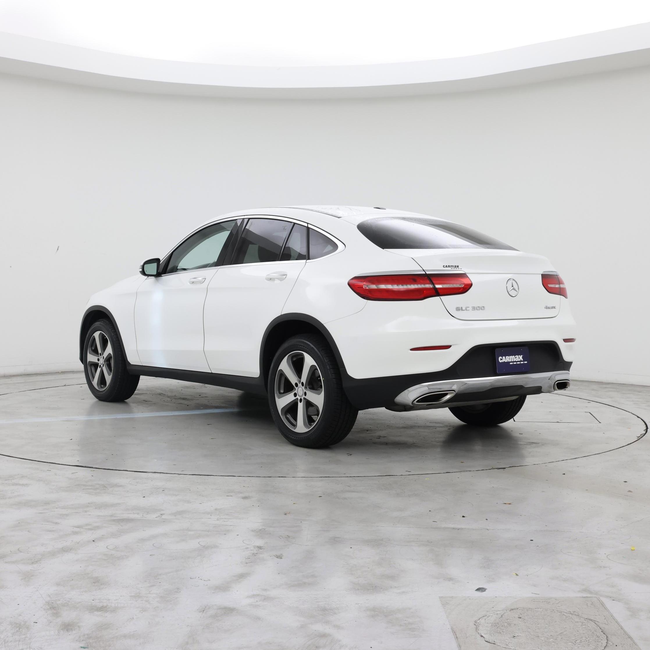 Thumbnail: 2017 Mercedes-Benz GLC - 2