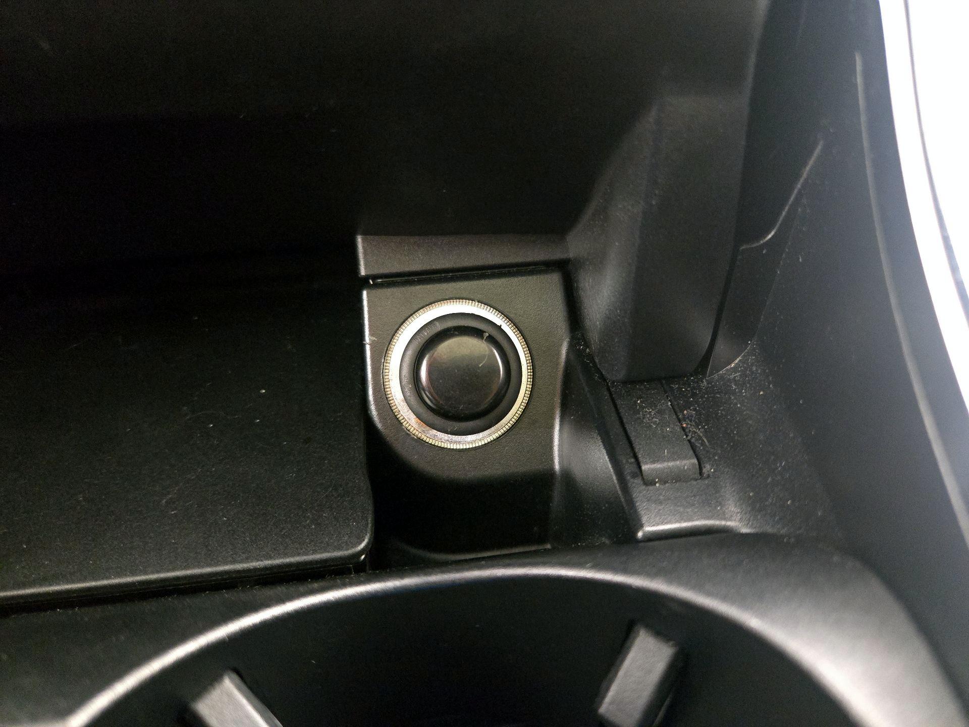 Thumbnail: 2017 Mercedes-Benz GLC - 19