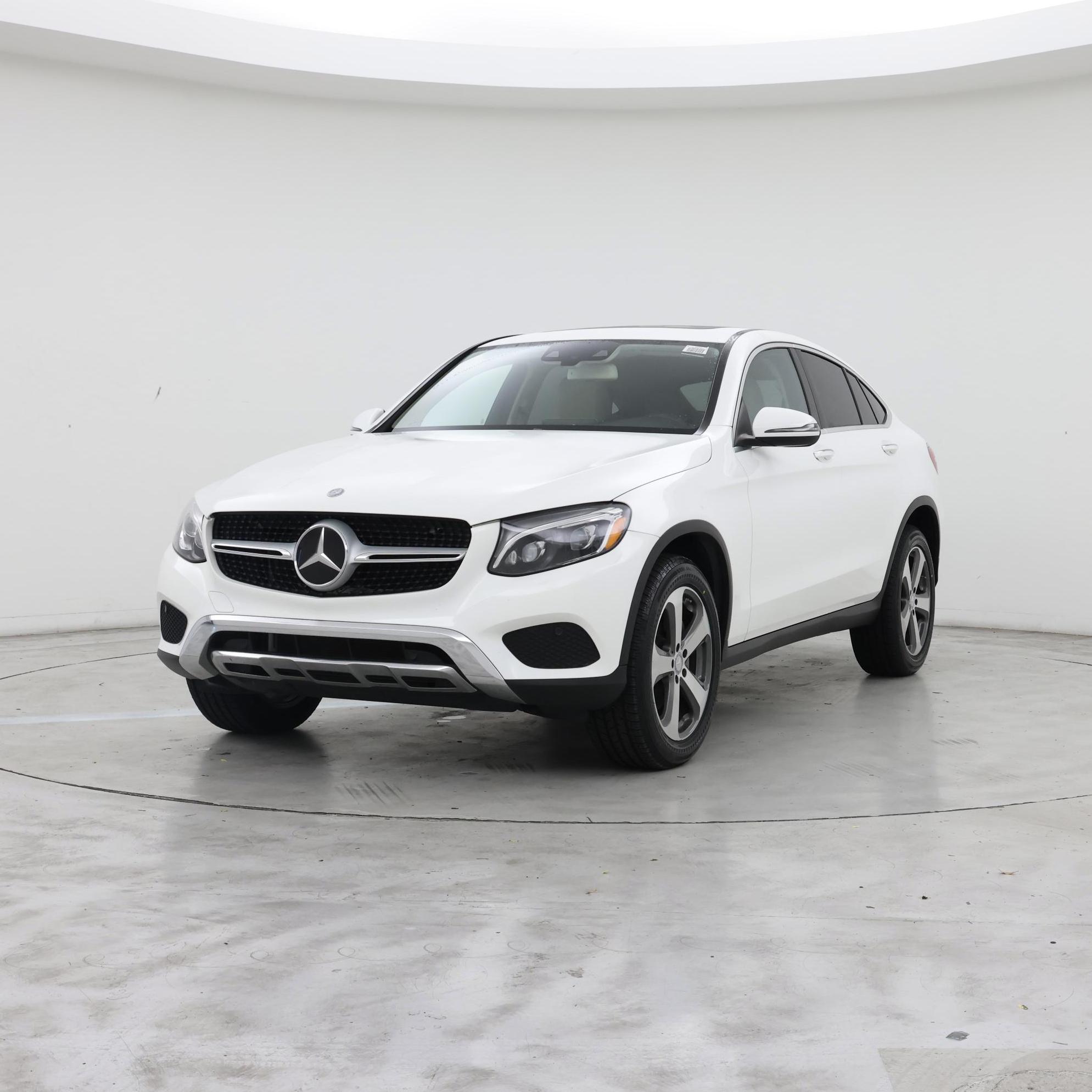 Thumbnail: 2017 Mercedes-Benz GLC - 4