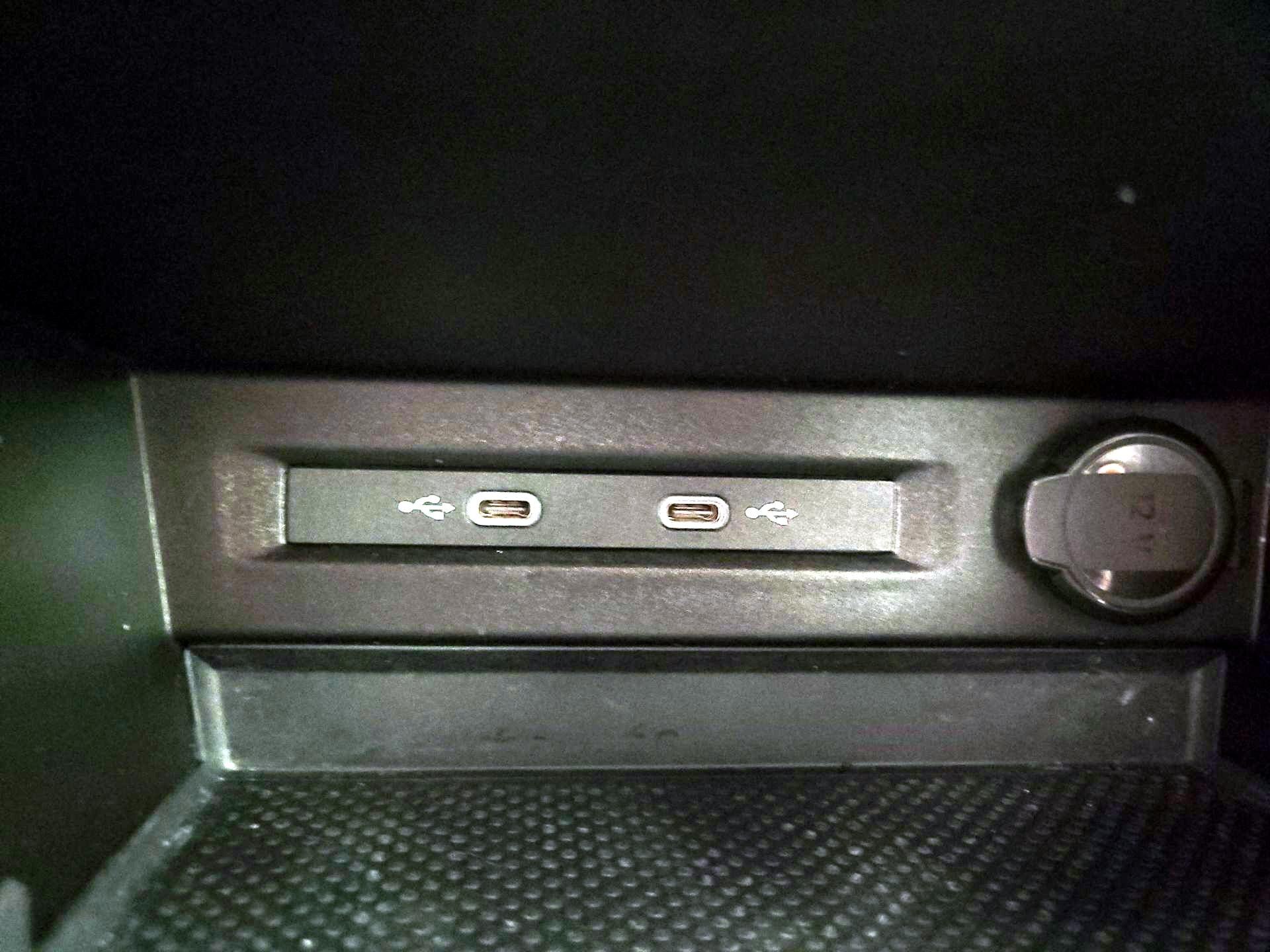 Thumbnail: 2023 Volkswagen Taos - 18