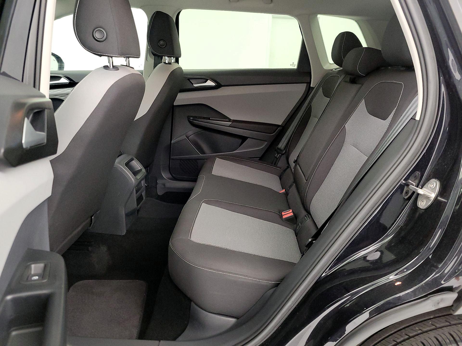 Thumbnail: 2023 Volkswagen Taos - 19