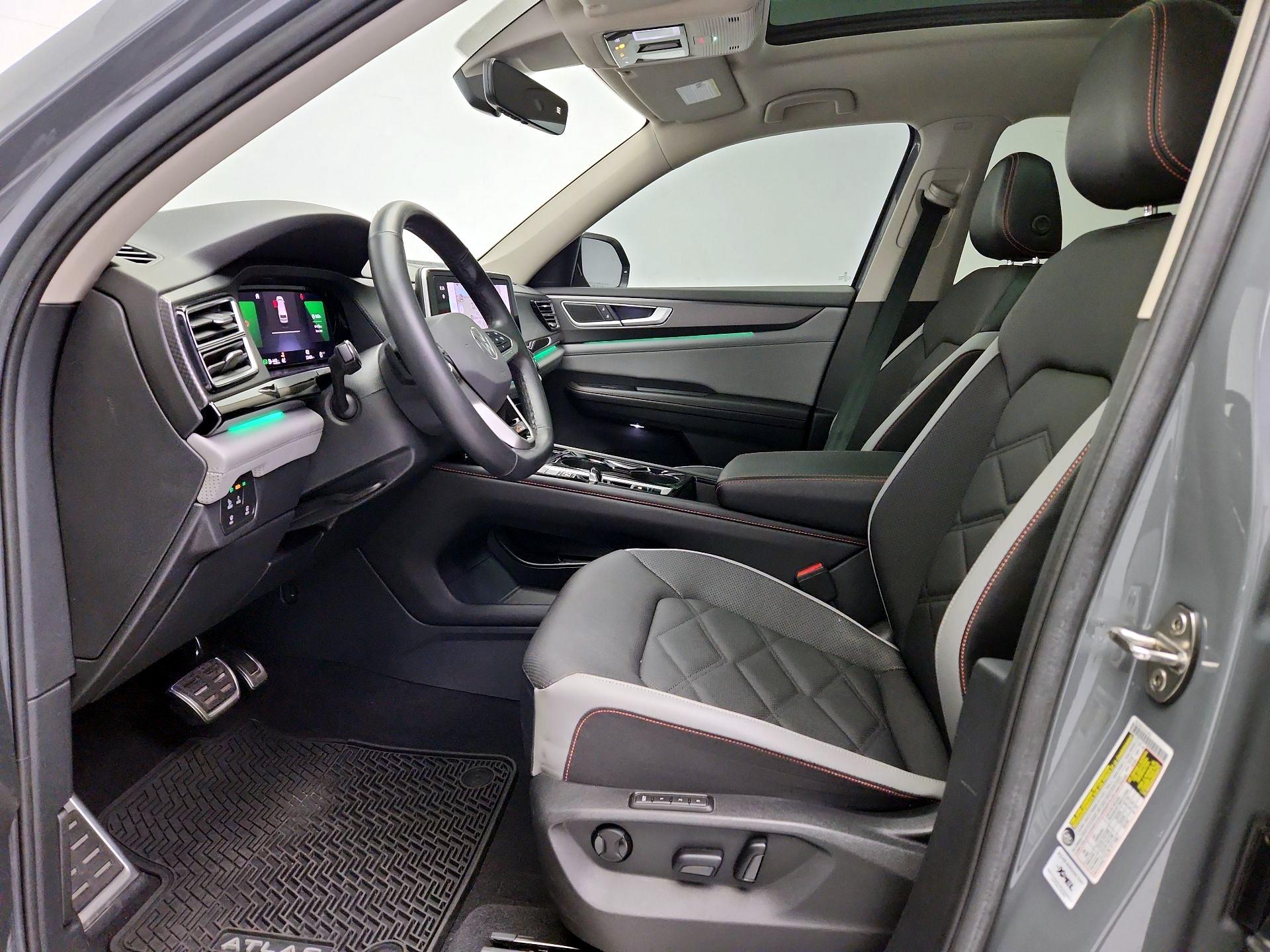 Thumbnail: 2024 Volkswagen Atlas - 11