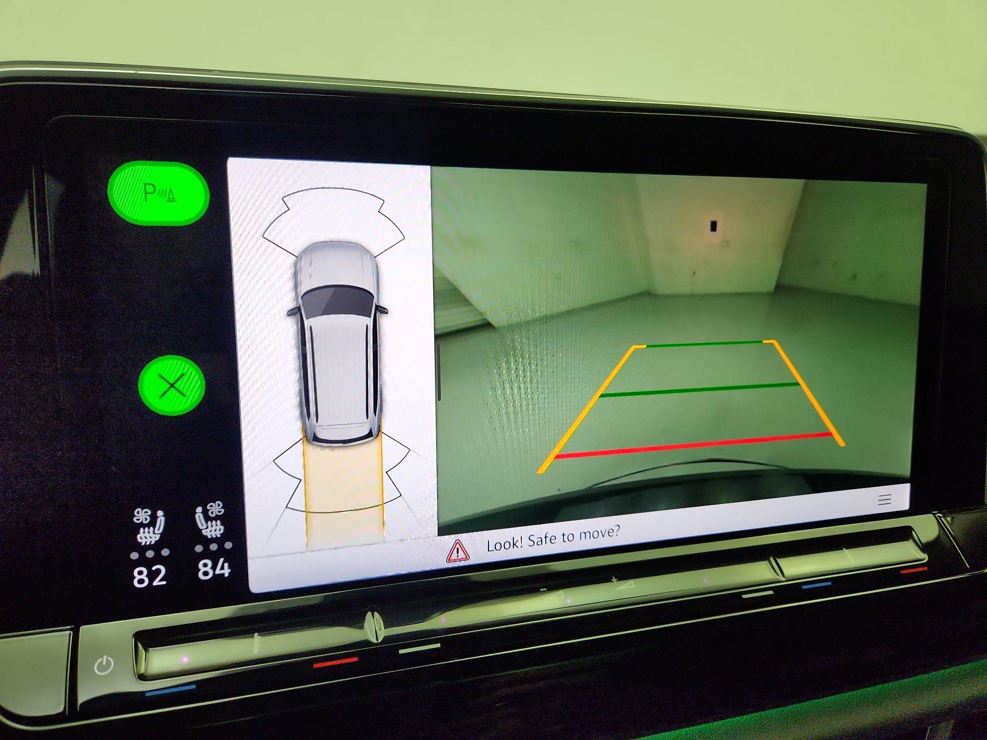 Thumbnail: 2024 Volkswagen Atlas - 15