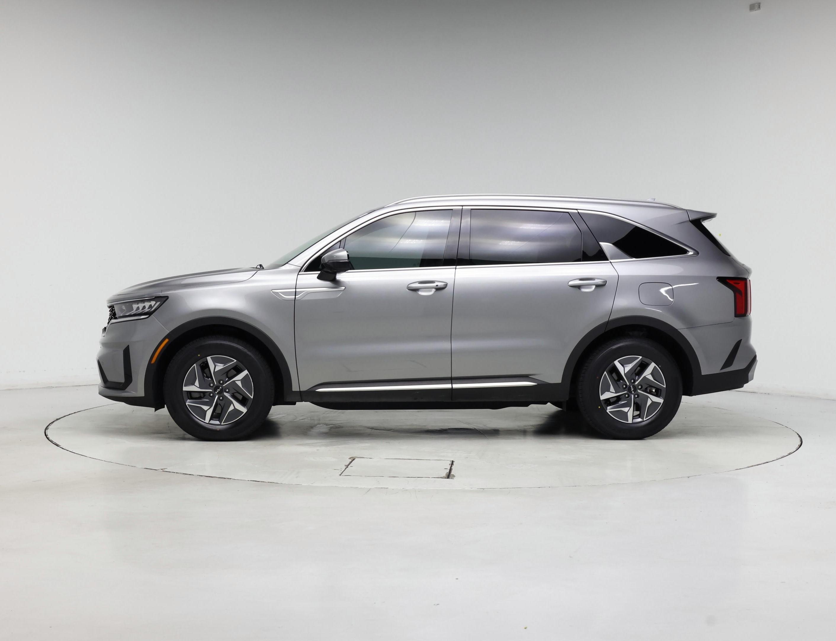Thumbnail: 2024 Kia Sorento - 3