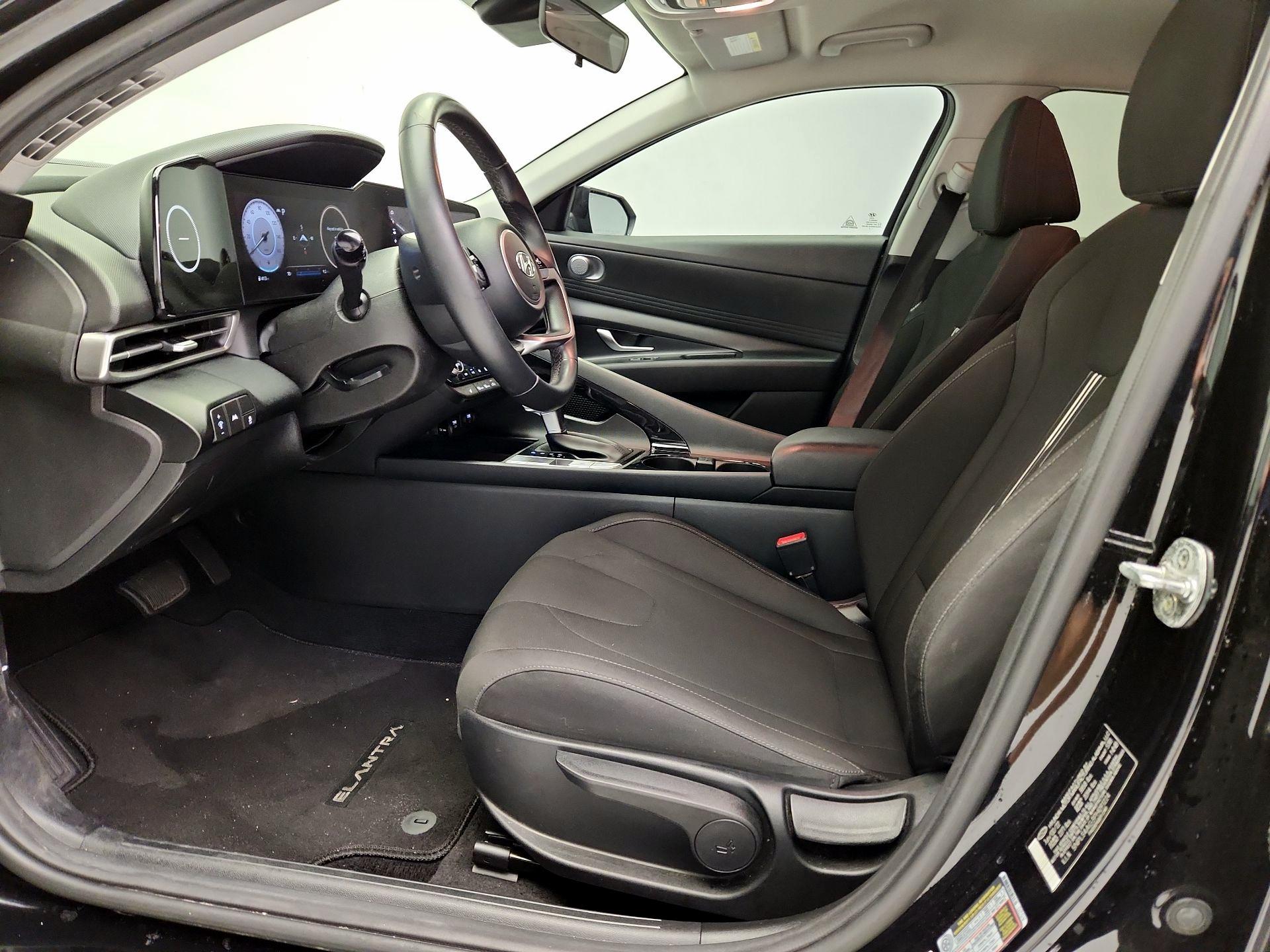 Thumbnail: 2023 Hyundai Elantra - 11