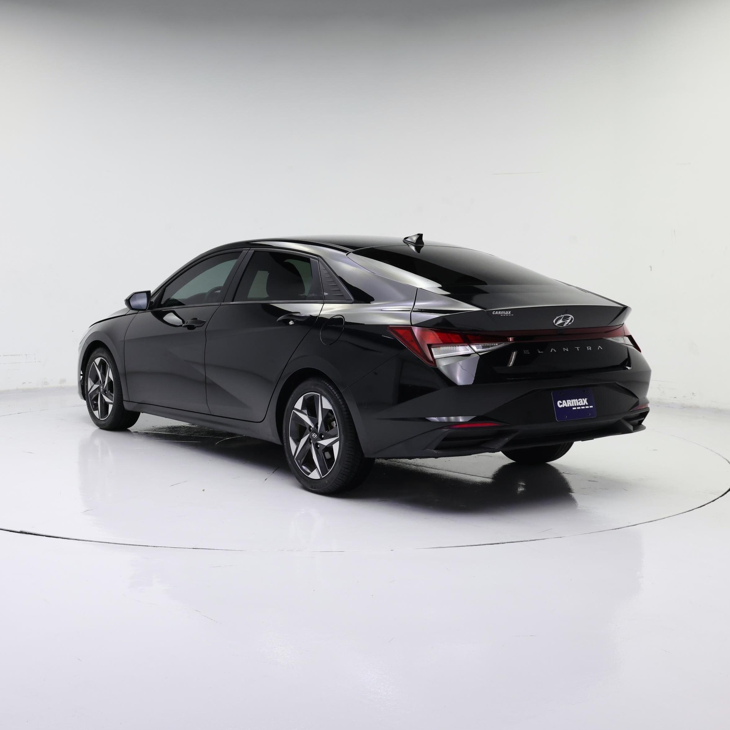 Thumbnail: 2023 Hyundai Elantra - 2