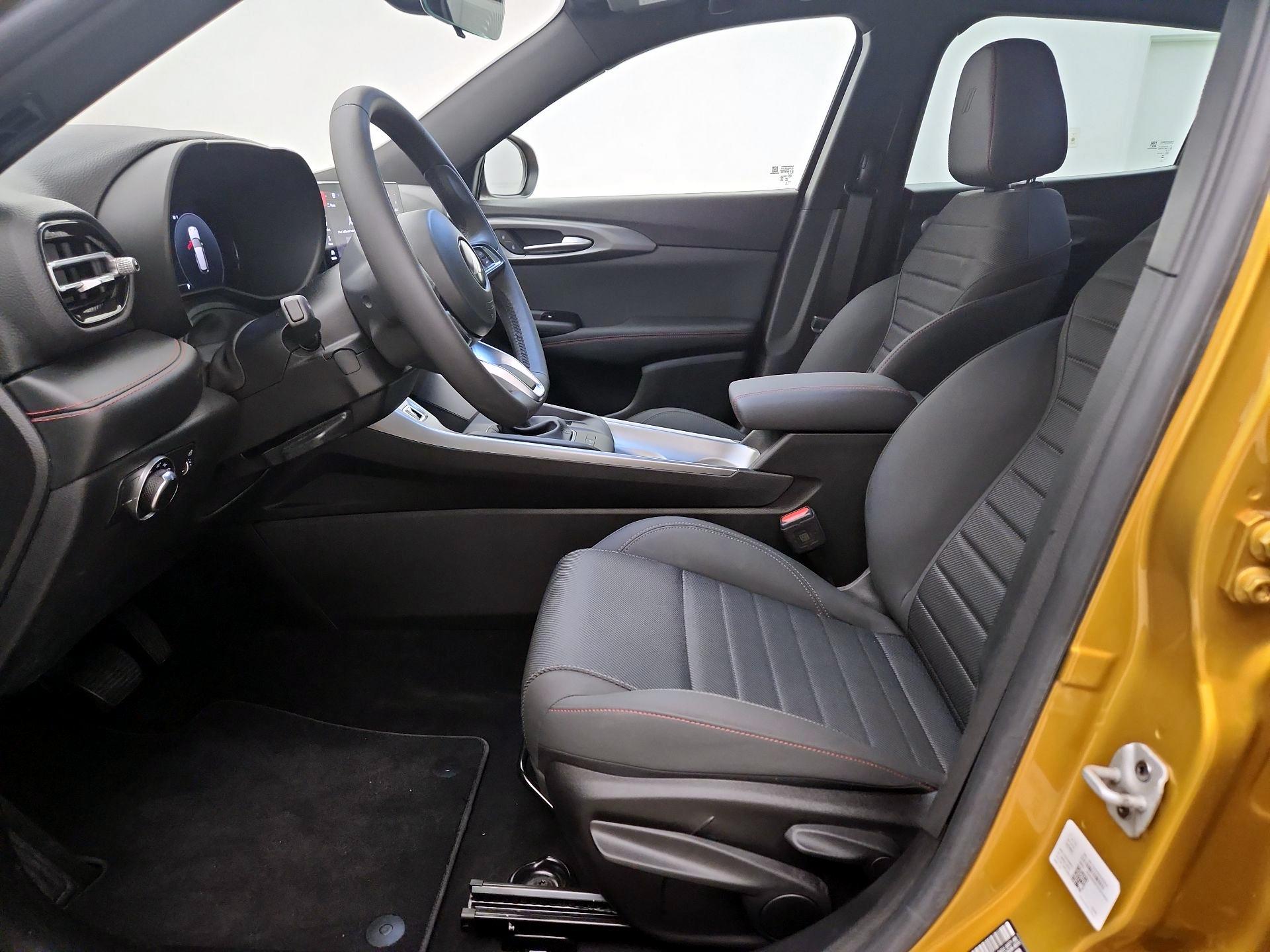 Thumbnail: 2023 Dodge Hornet - 11