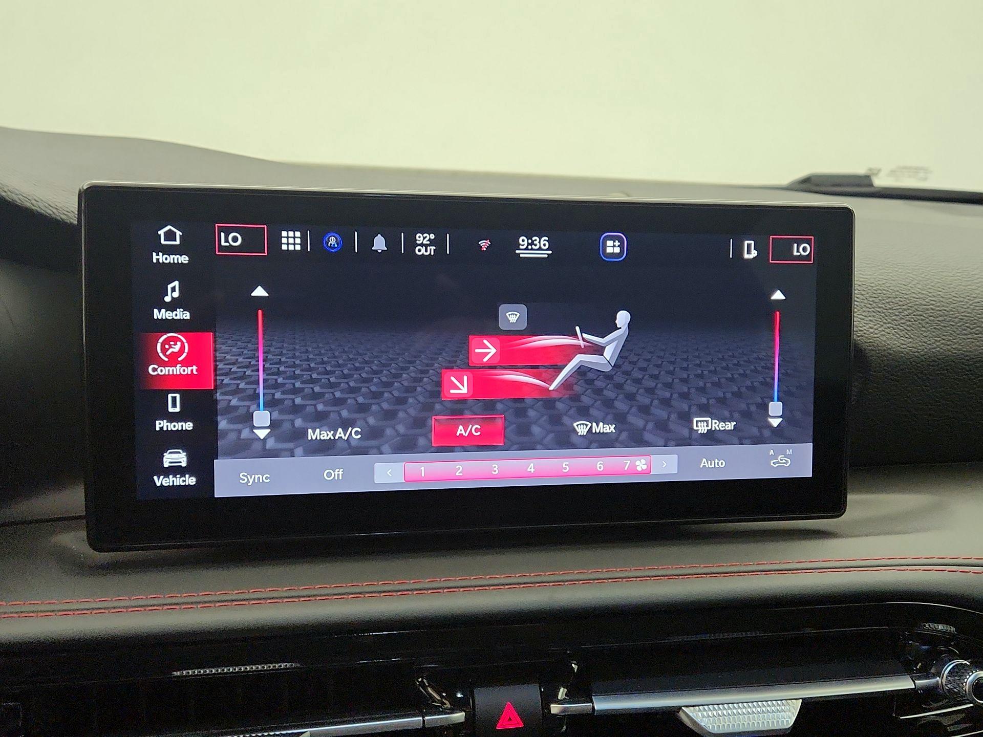 Thumbnail: 2023 Dodge Hornet - 16