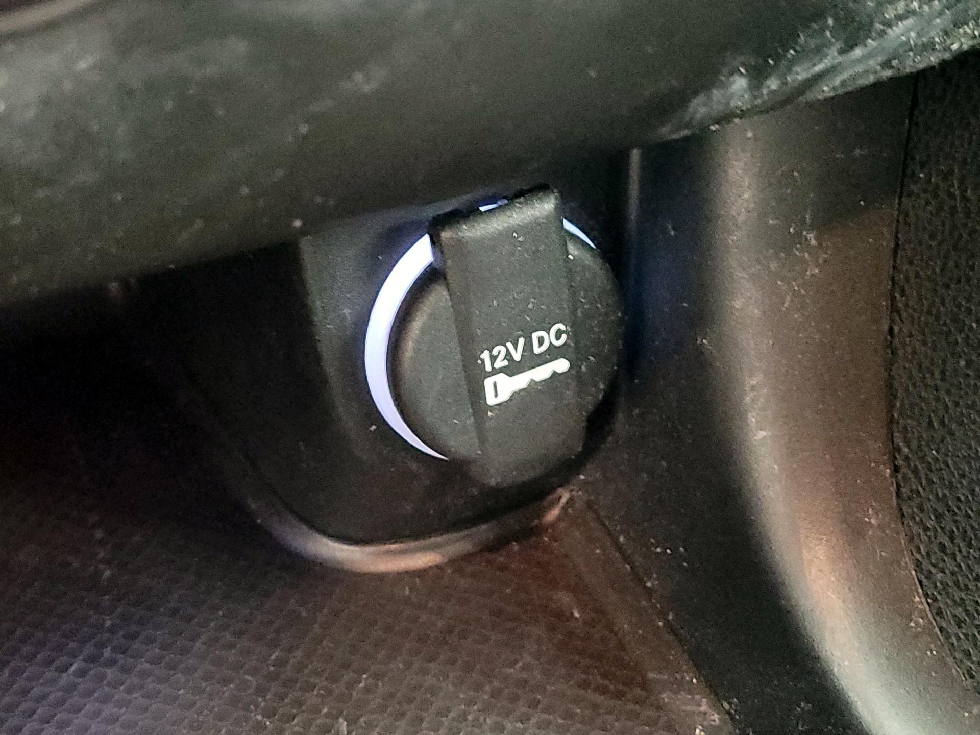 Thumbnail: 2022 Dodge Charger - 18