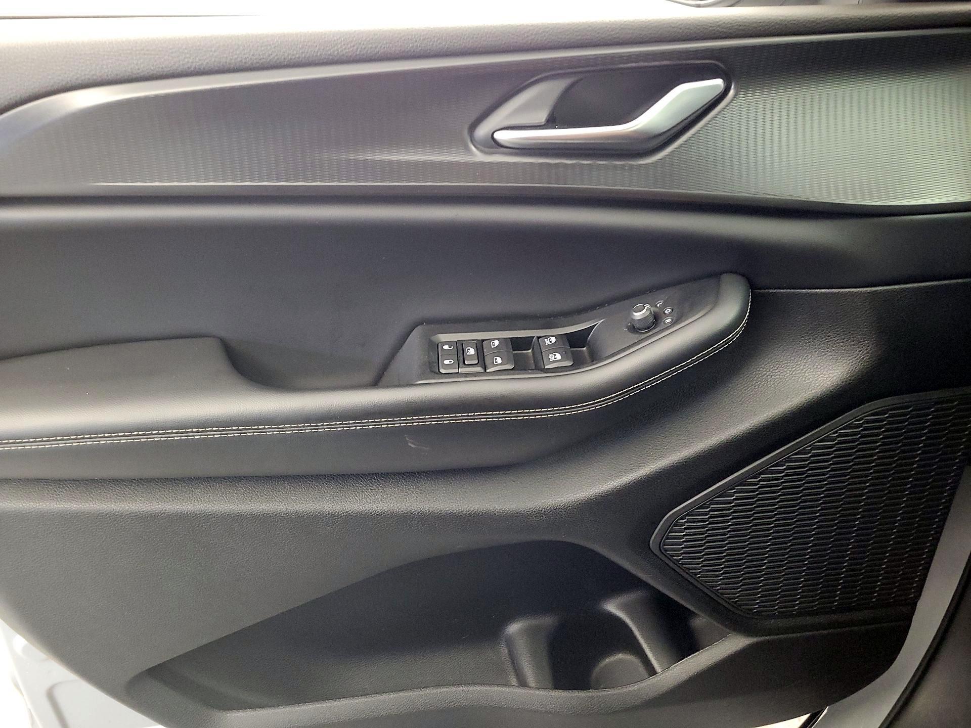 Thumbnail: 2023 Jeep Grand Cherokee - 12