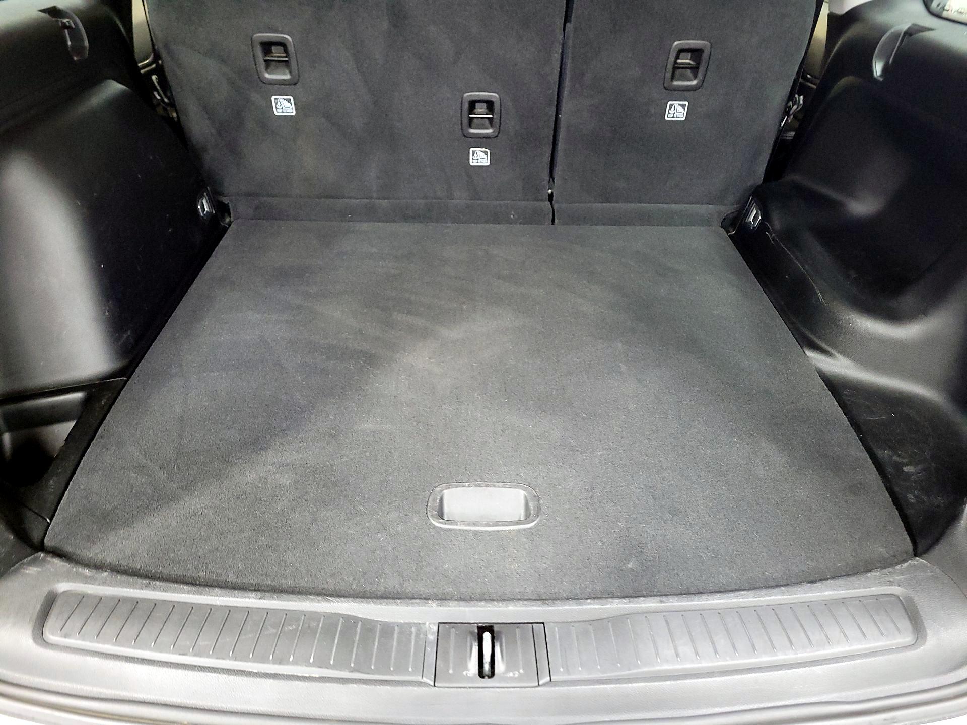 Thumbnail: 2023 Jeep Grand Cherokee - 16