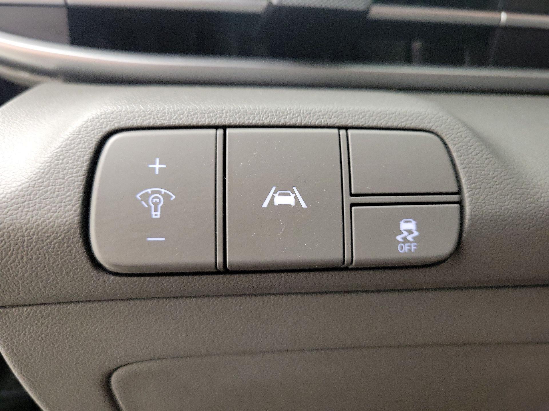 Thumbnail: 2022 Hyundai Elantra - 13