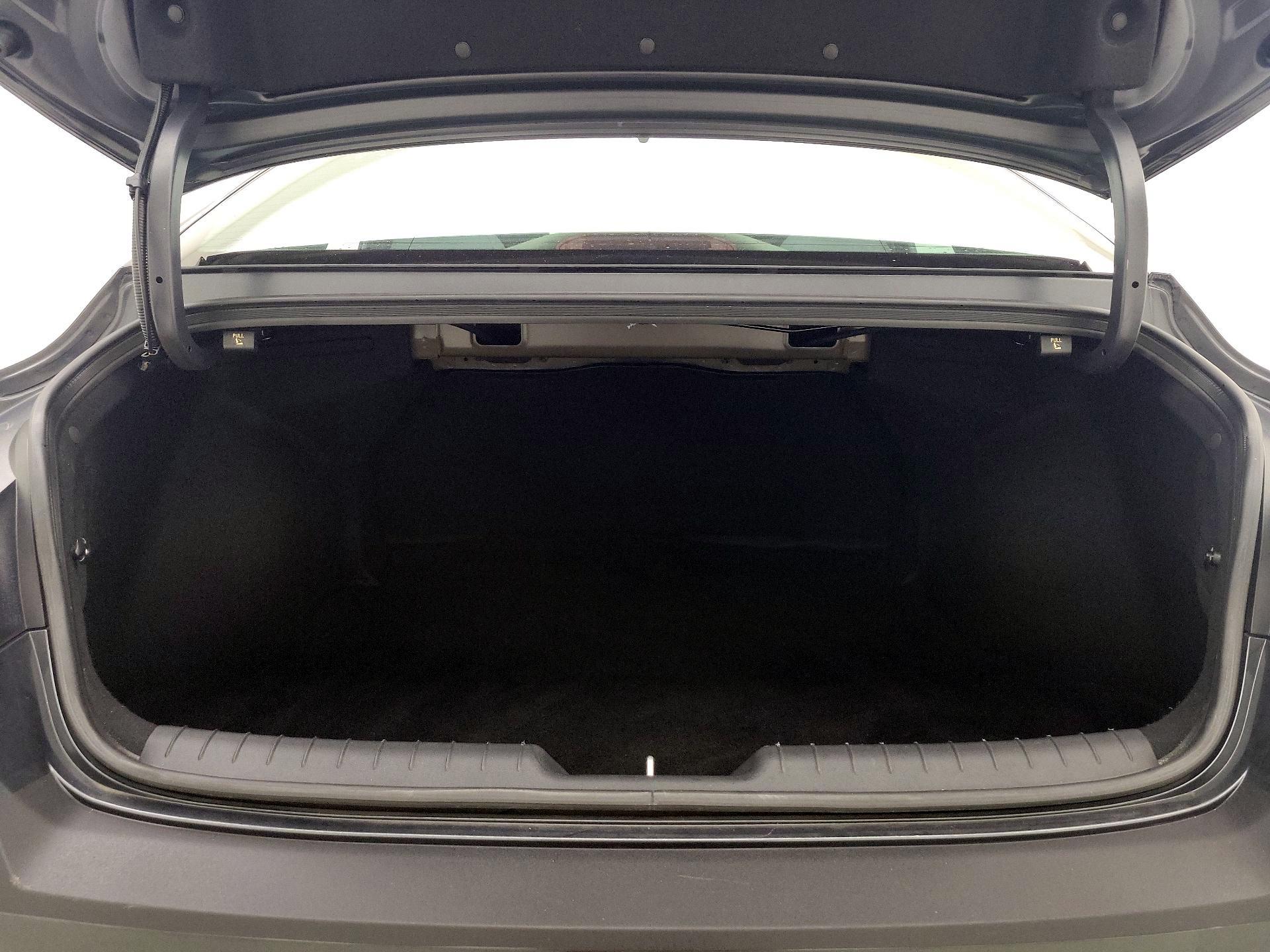 Thumbnail: 2022 Hyundai Elantra - 20