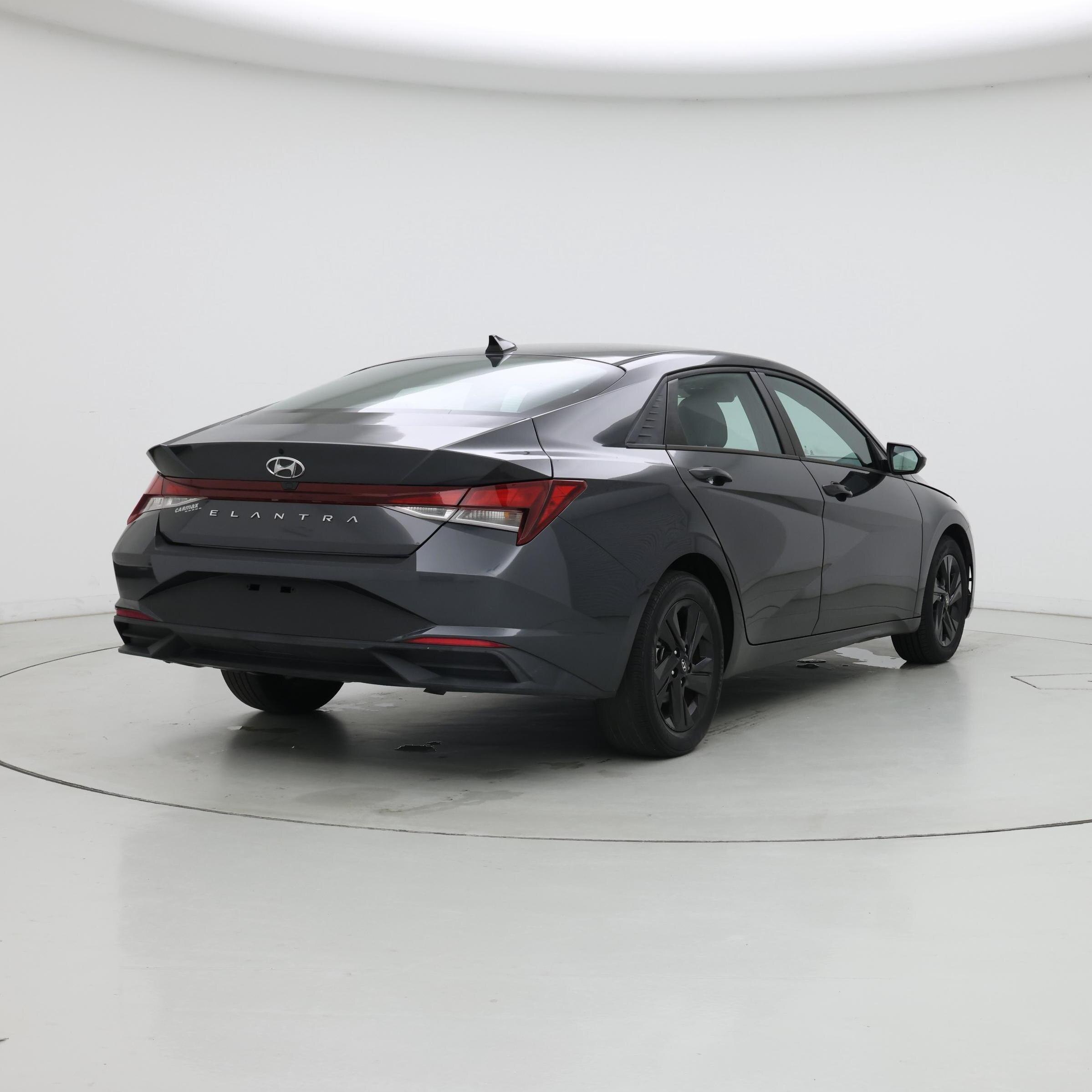 Thumbnail: 2022 Hyundai Elantra - 8