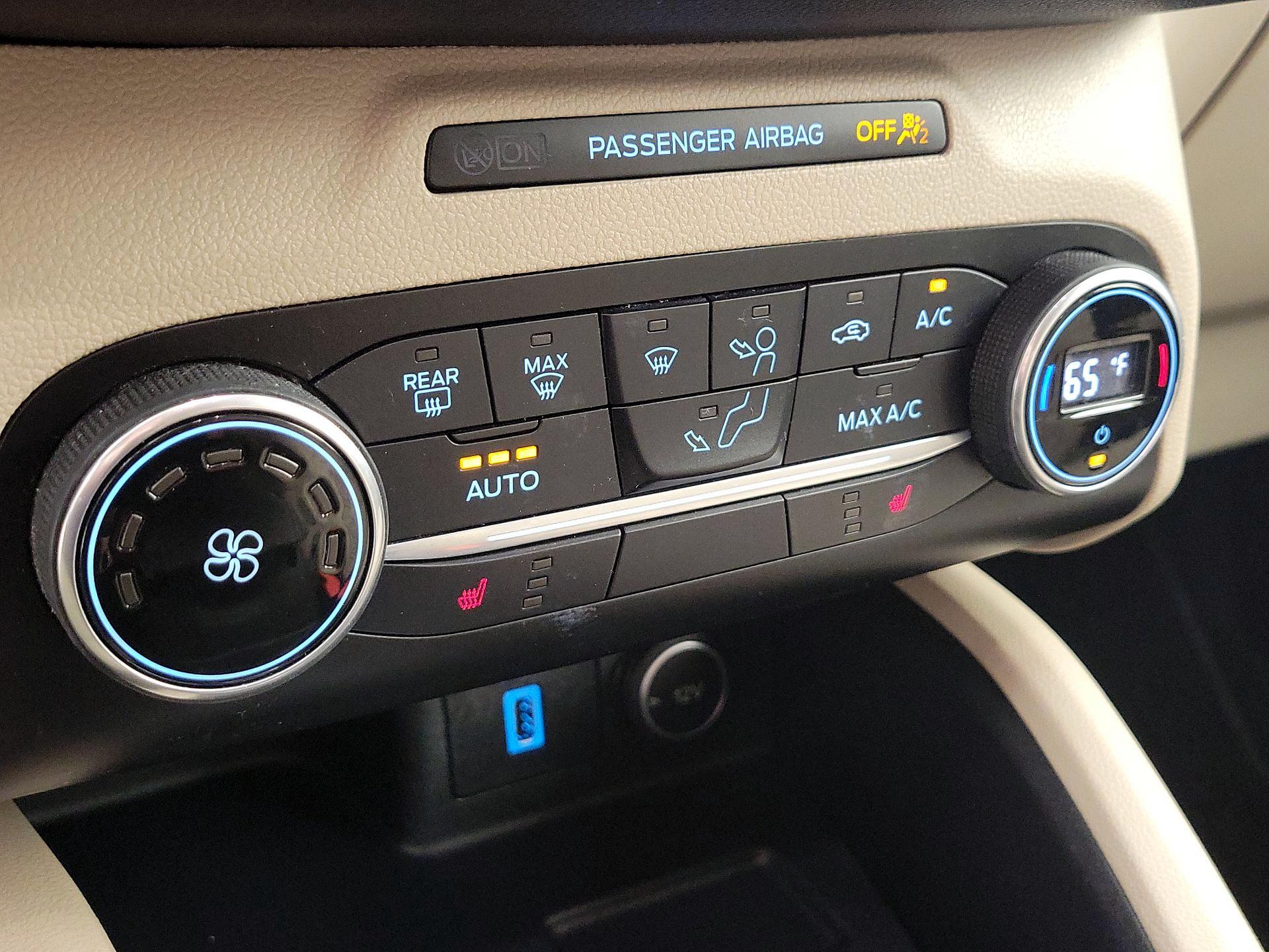 Thumbnail: 2020 Ford Escape - 17