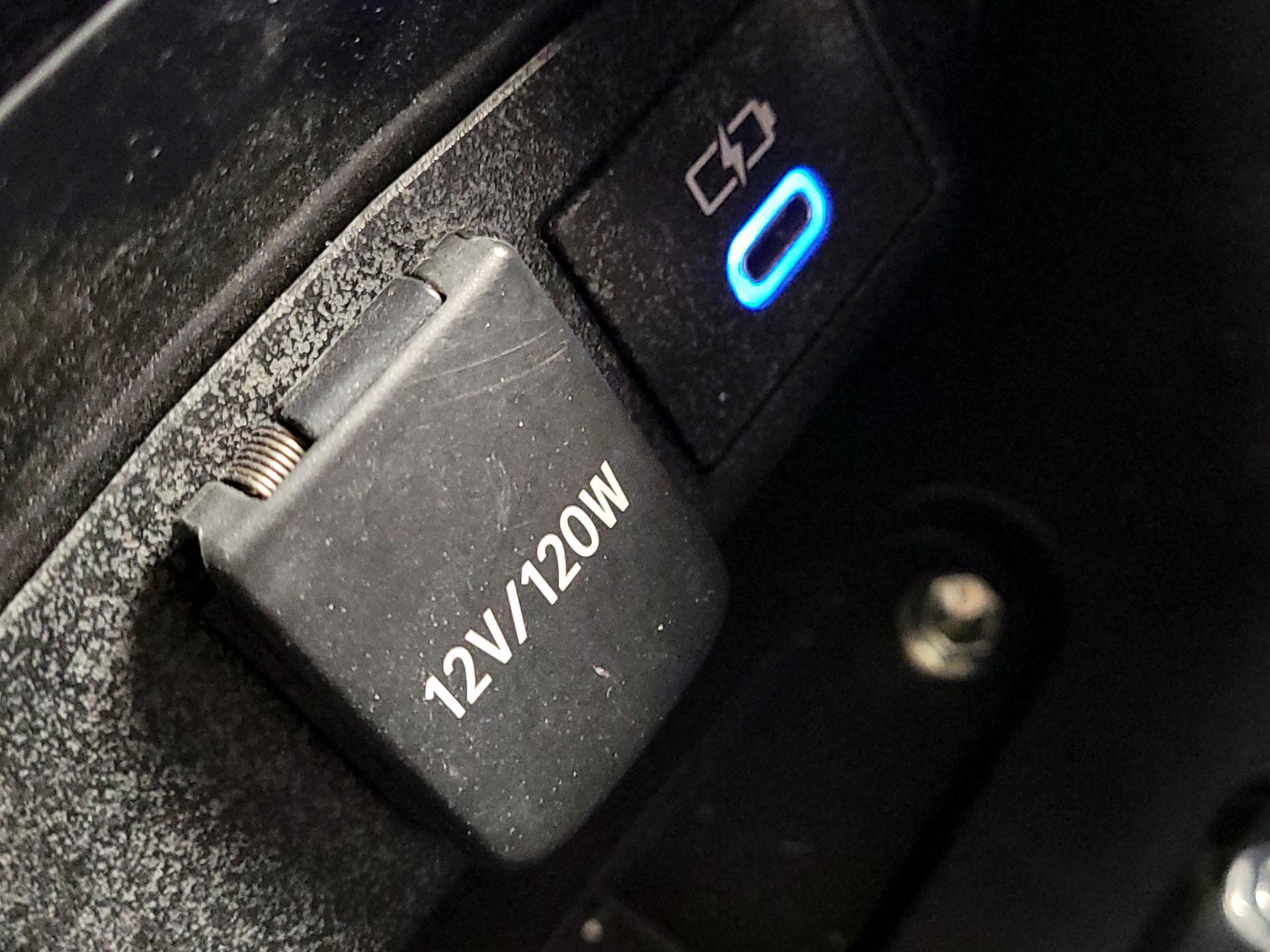 Thumbnail: 2022 Toyota Corolla - 18