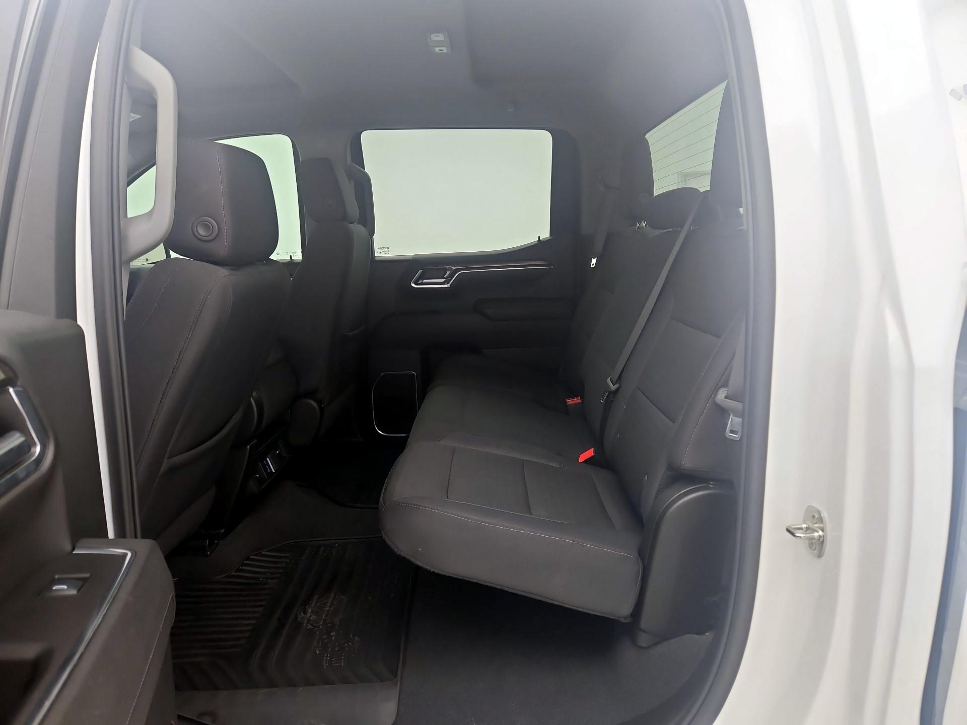 Thumbnail: 2024 Chevrolet Silverado 1500 - 19