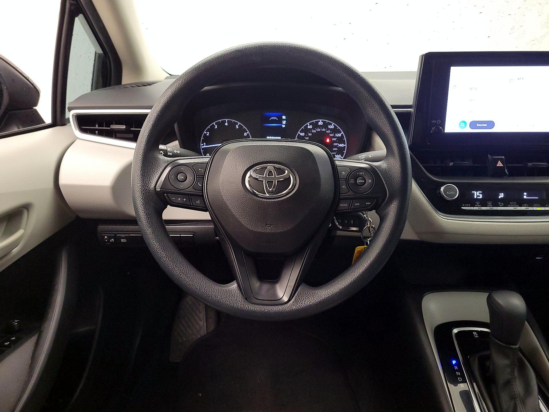 Thumbnail: 2023 Toyota Corolla - 10