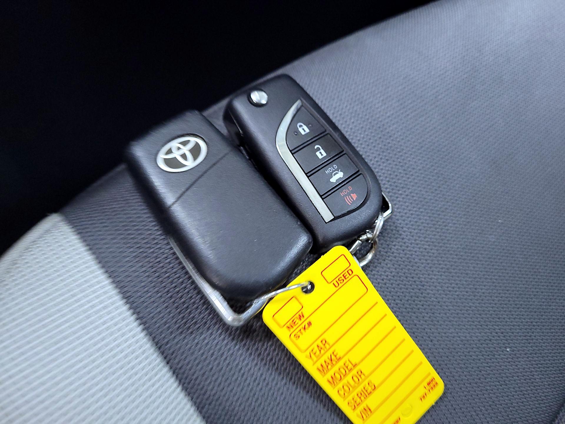 Thumbnail: 2023 Toyota Corolla - 19