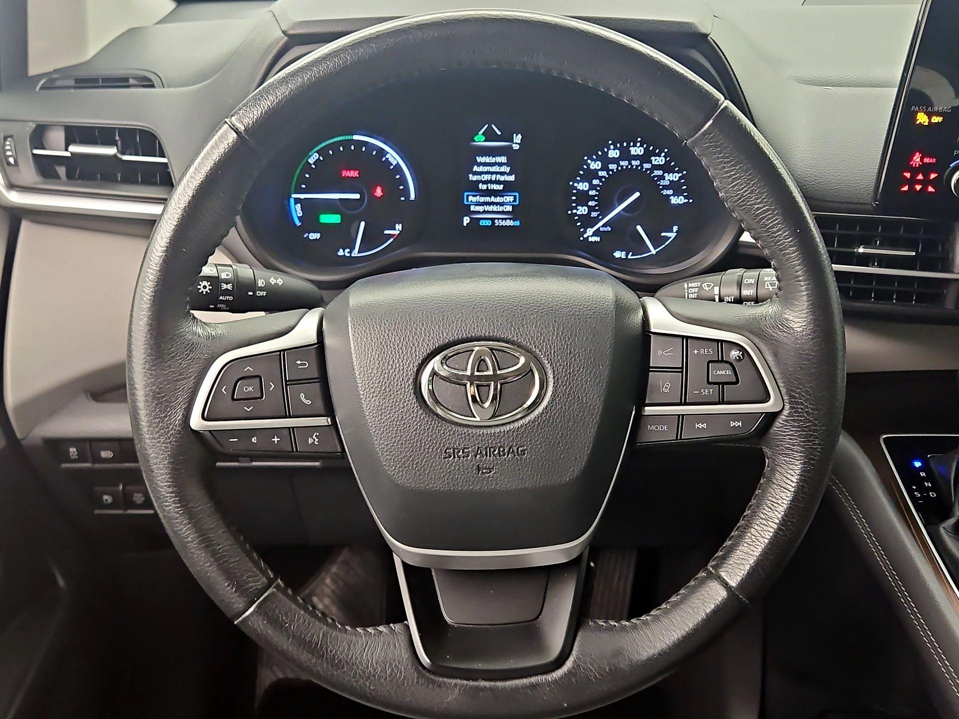 Thumbnail: 2021 Toyota Sienna - 10