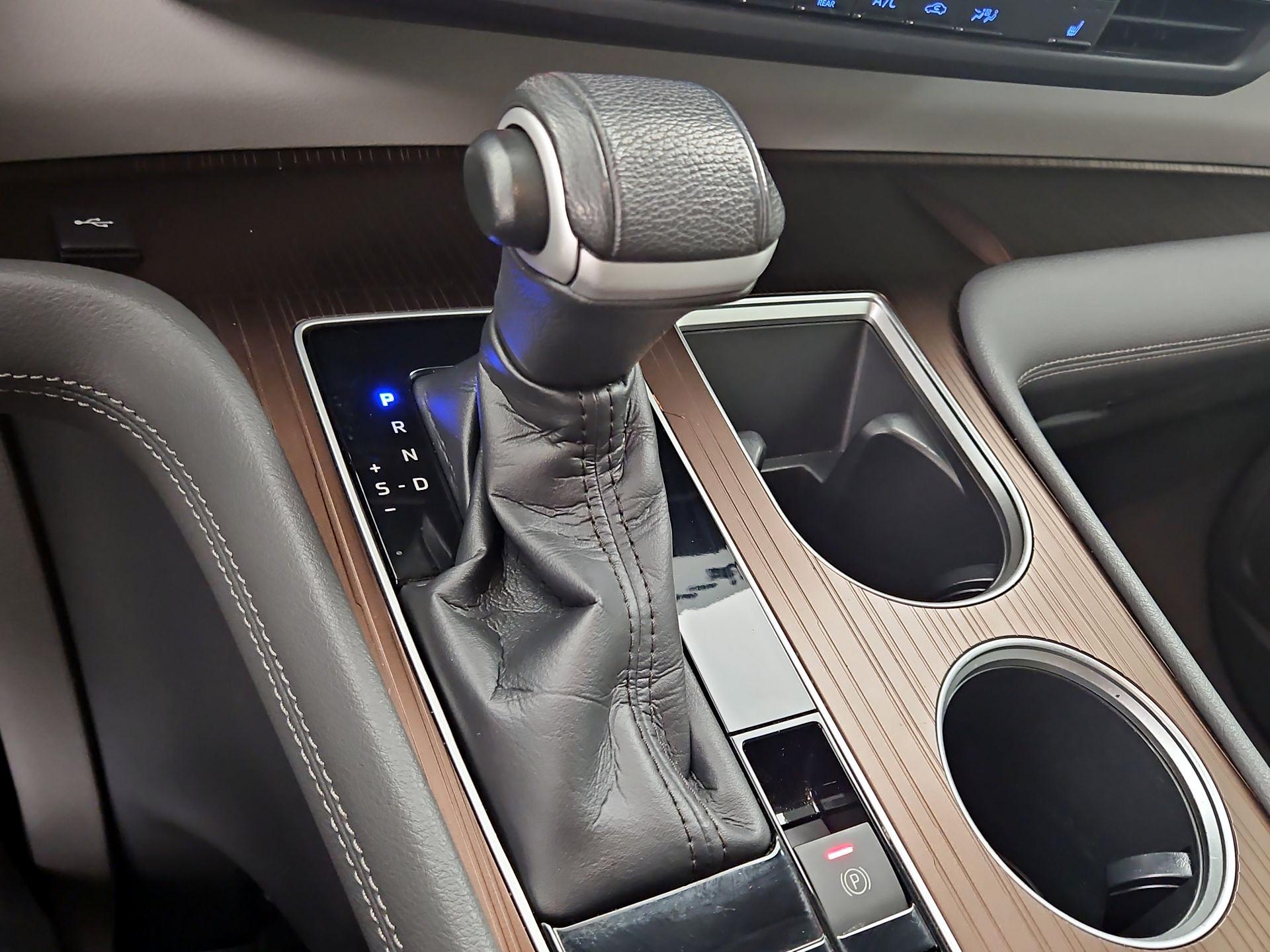 Thumbnail: 2021 Toyota Sienna - 17