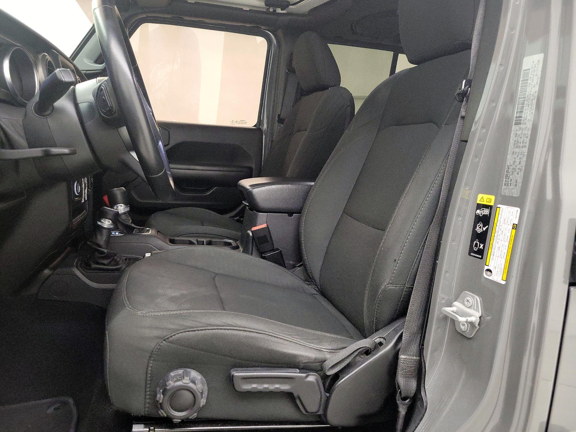 Thumbnail: 2020 Jeep Wrangler - 11