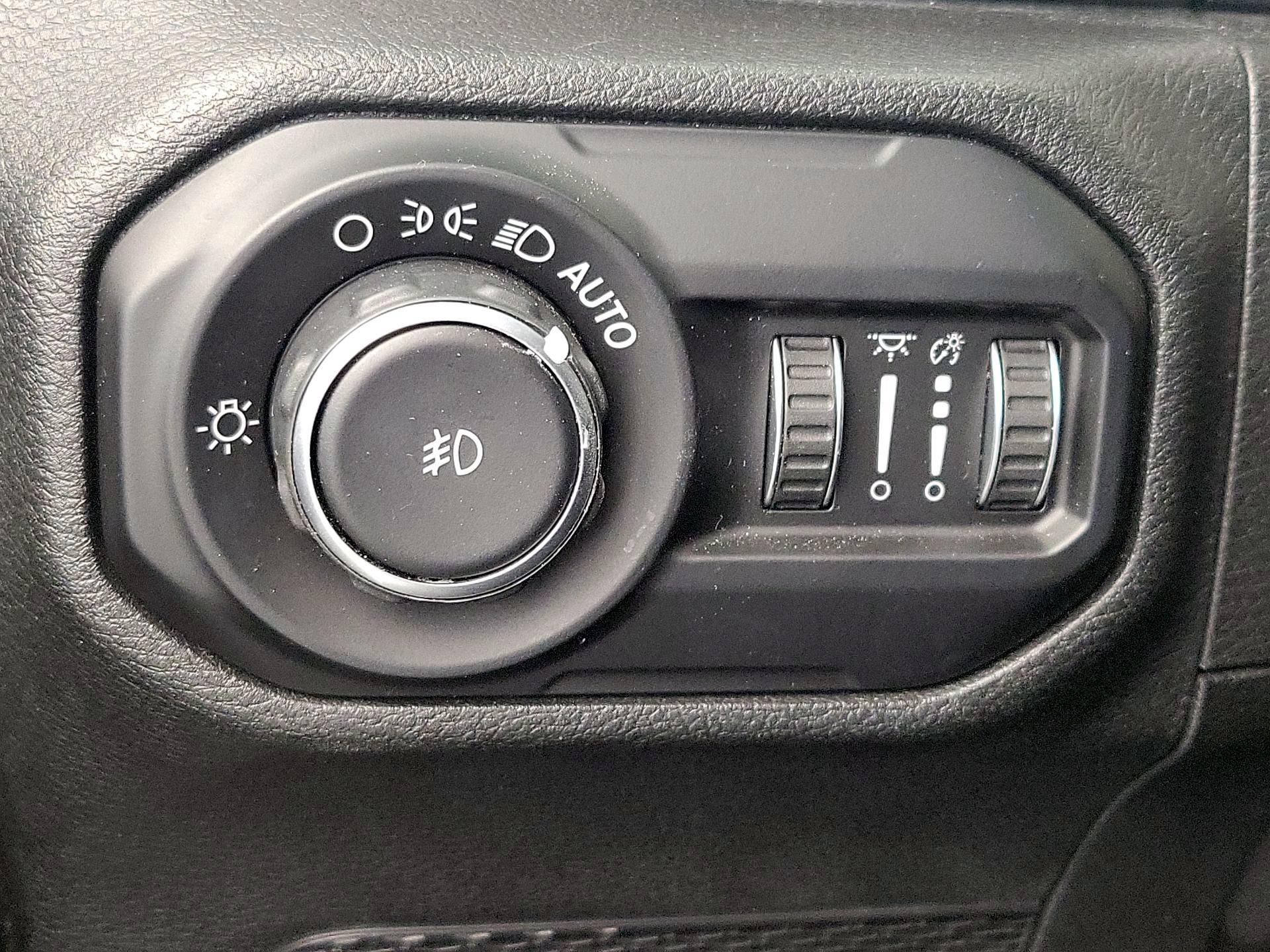 Thumbnail: 2020 Jeep Wrangler - 13