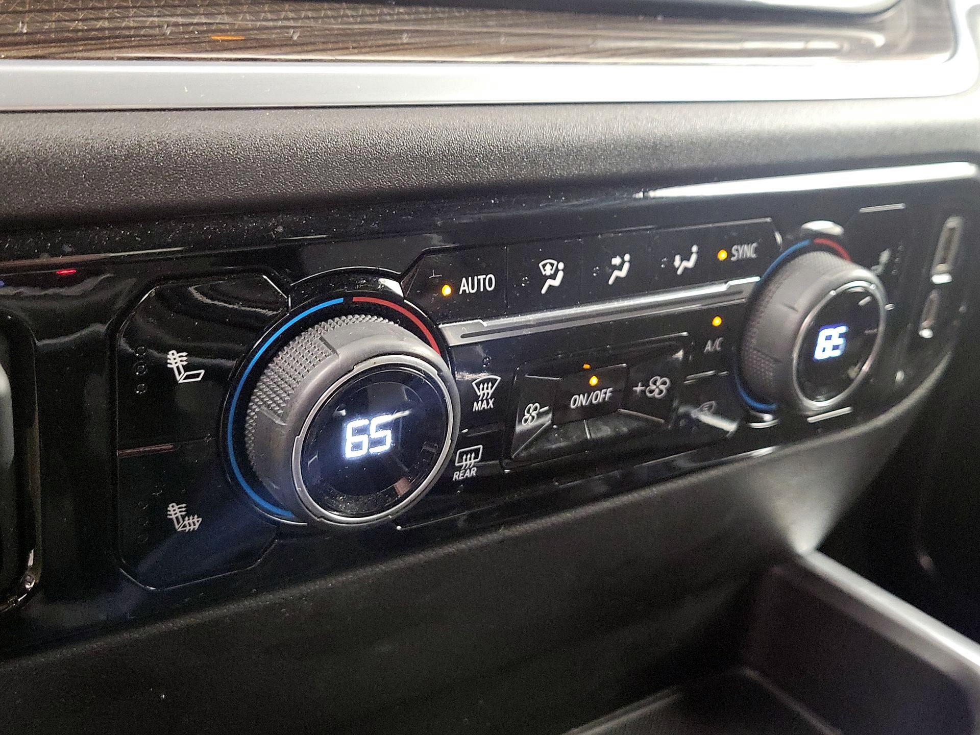 Thumbnail: 2024 Chevrolet Silverado 1500 - 16