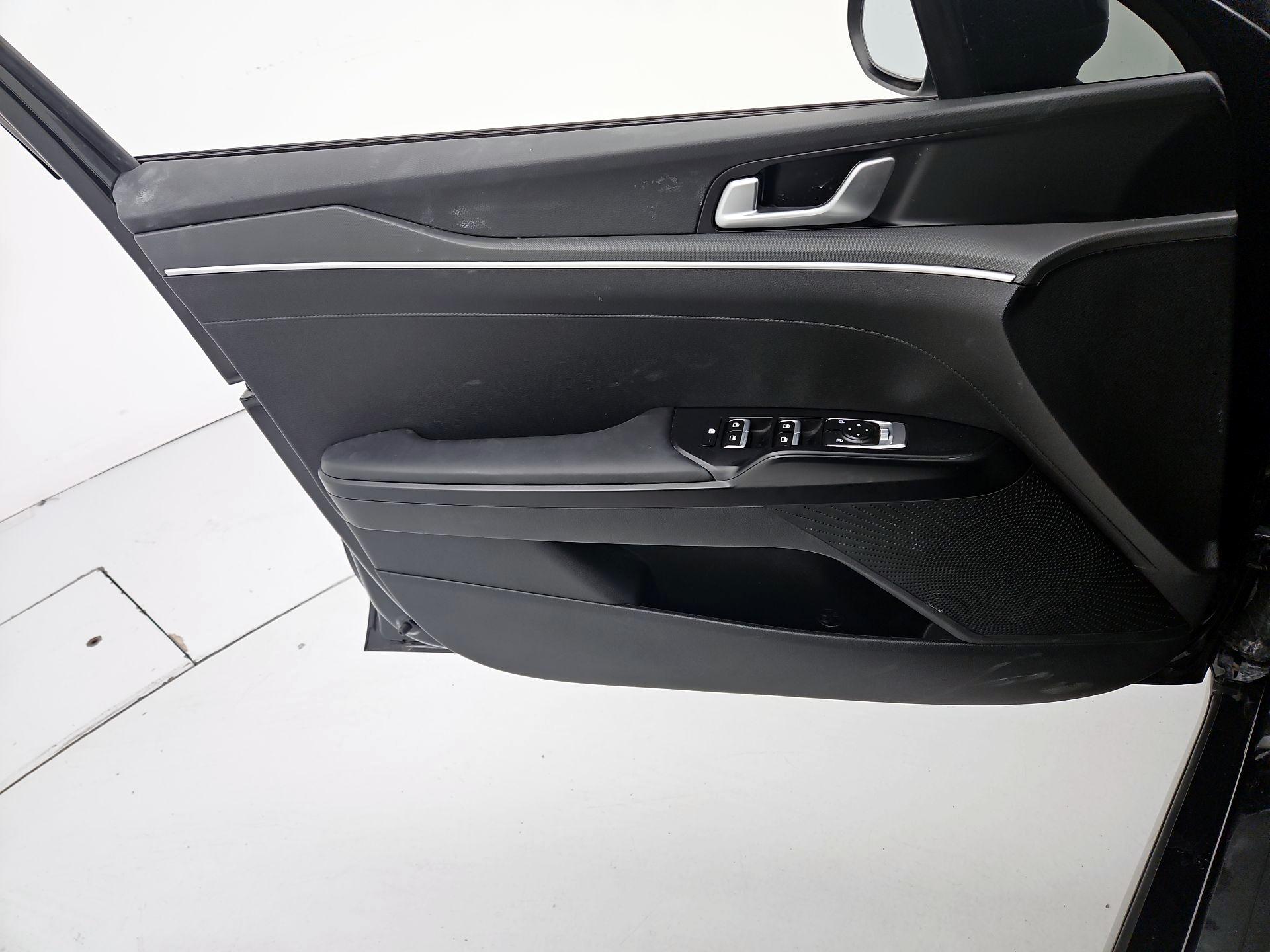 Thumbnail: 2023 Kia K5 - 12