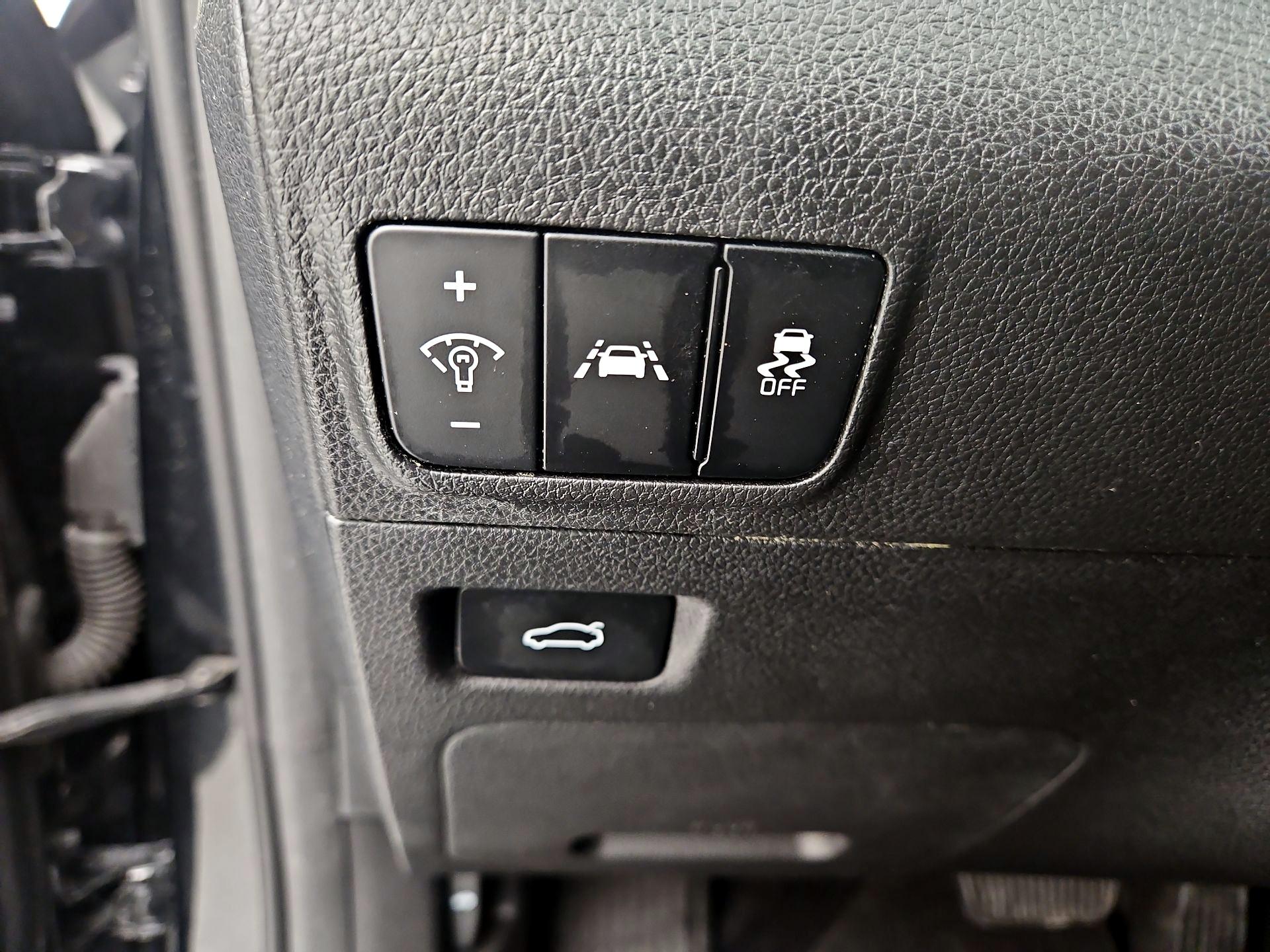 Thumbnail: 2023 Kia K5 - 13