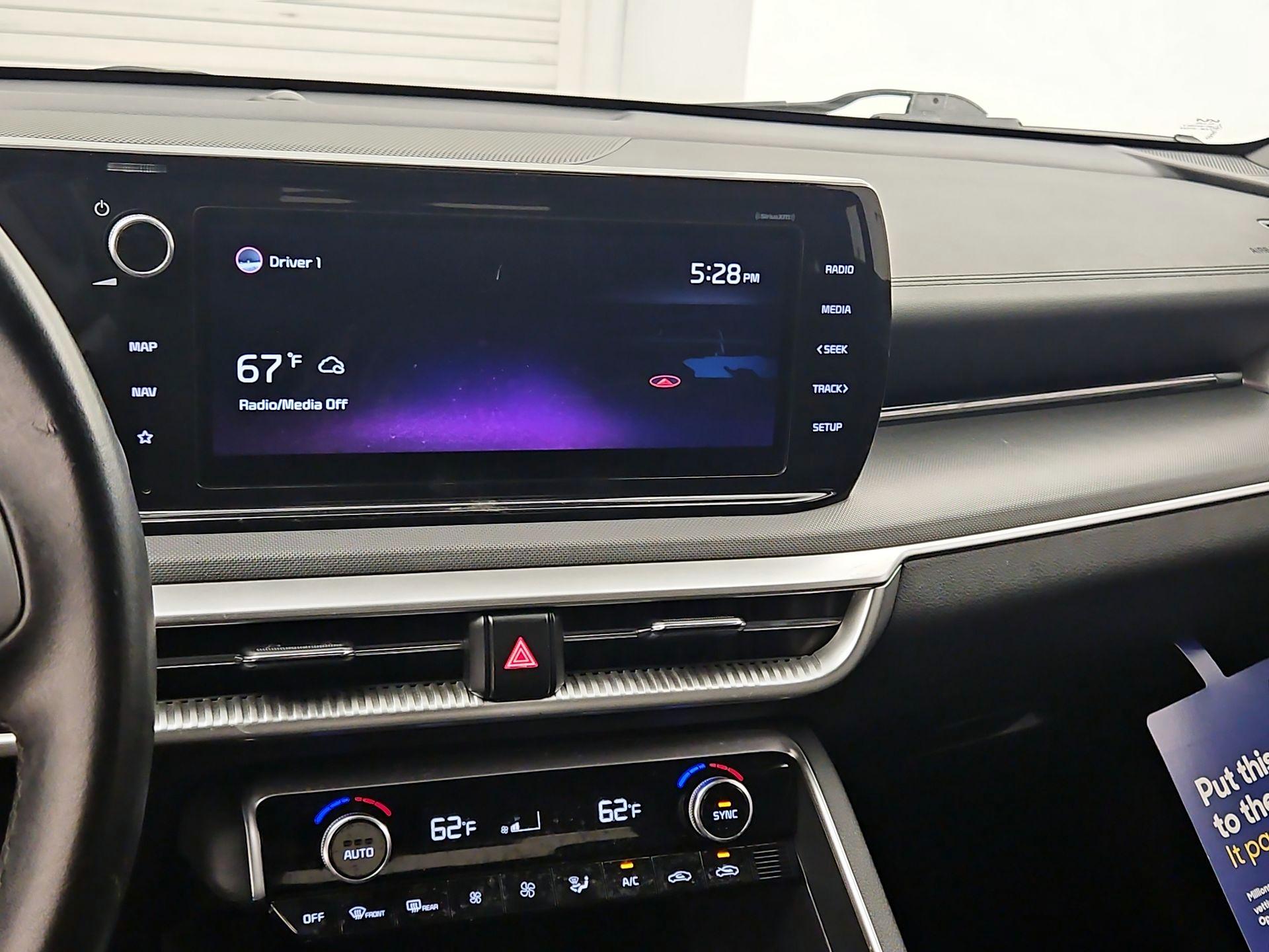 Thumbnail: 2023 Kia K5 - 16