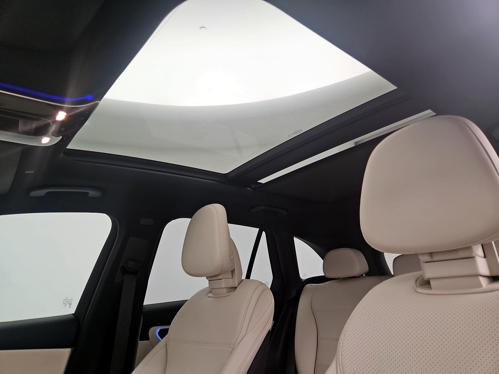 Thumbnail: 2024 Mercedes-Benz GLC - 19