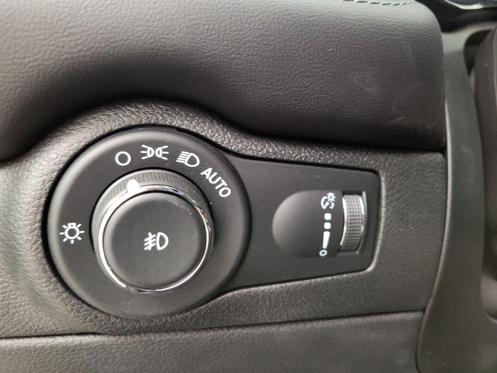 Thumbnail: 2021 Dodge Durango - 13