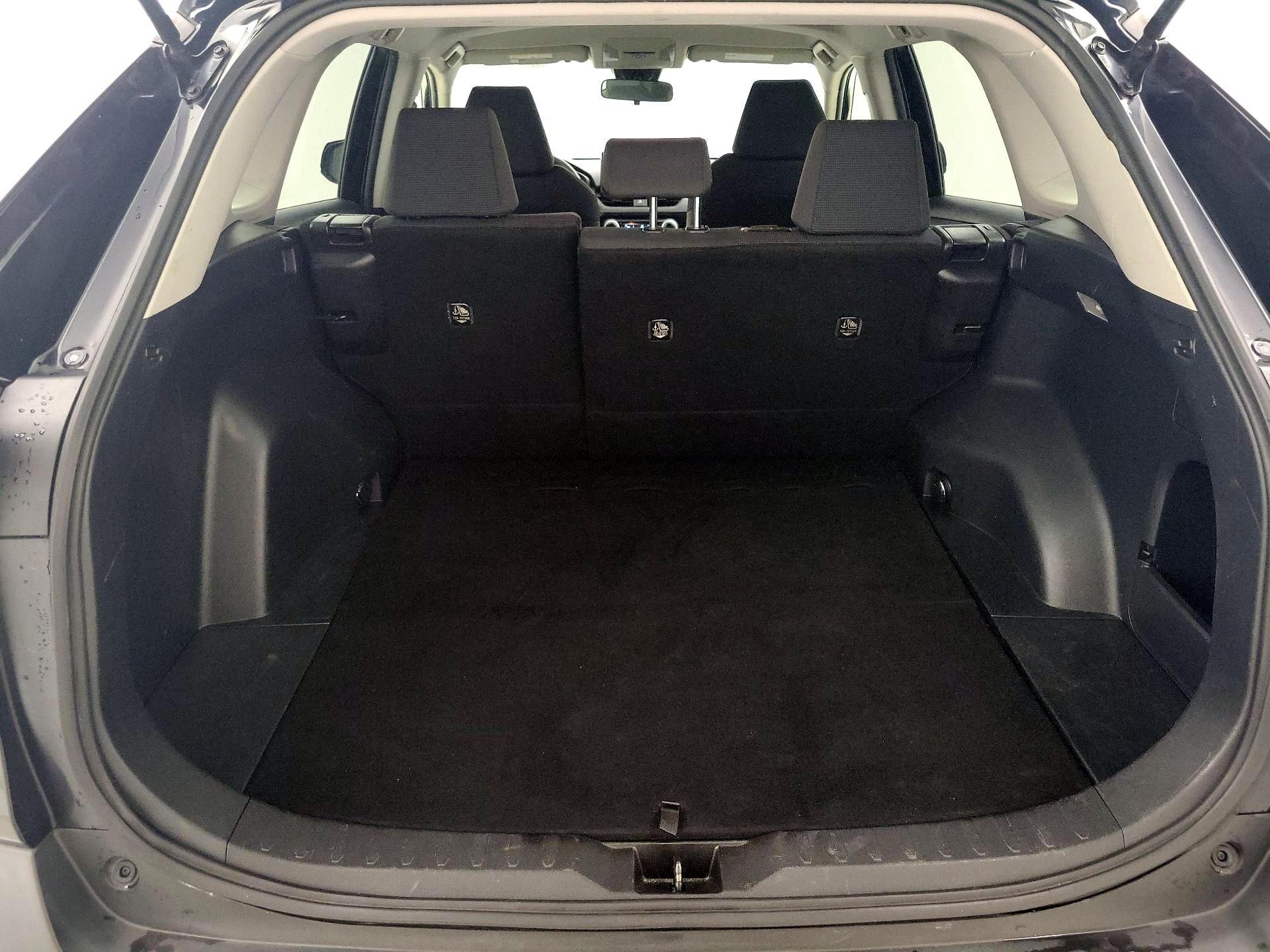 Thumbnail: 2020 Toyota RAV4 - 20