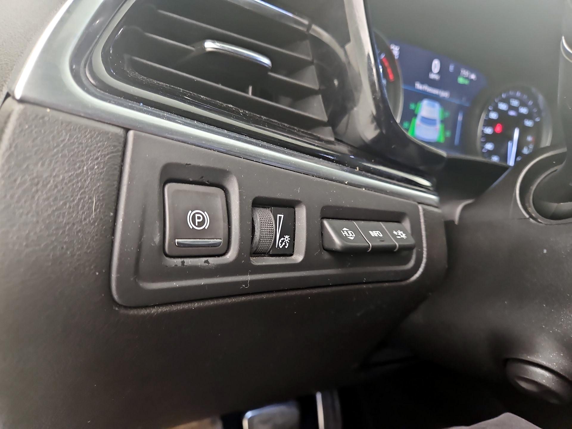 Thumbnail: 2021 Cadillac XT6 - 13