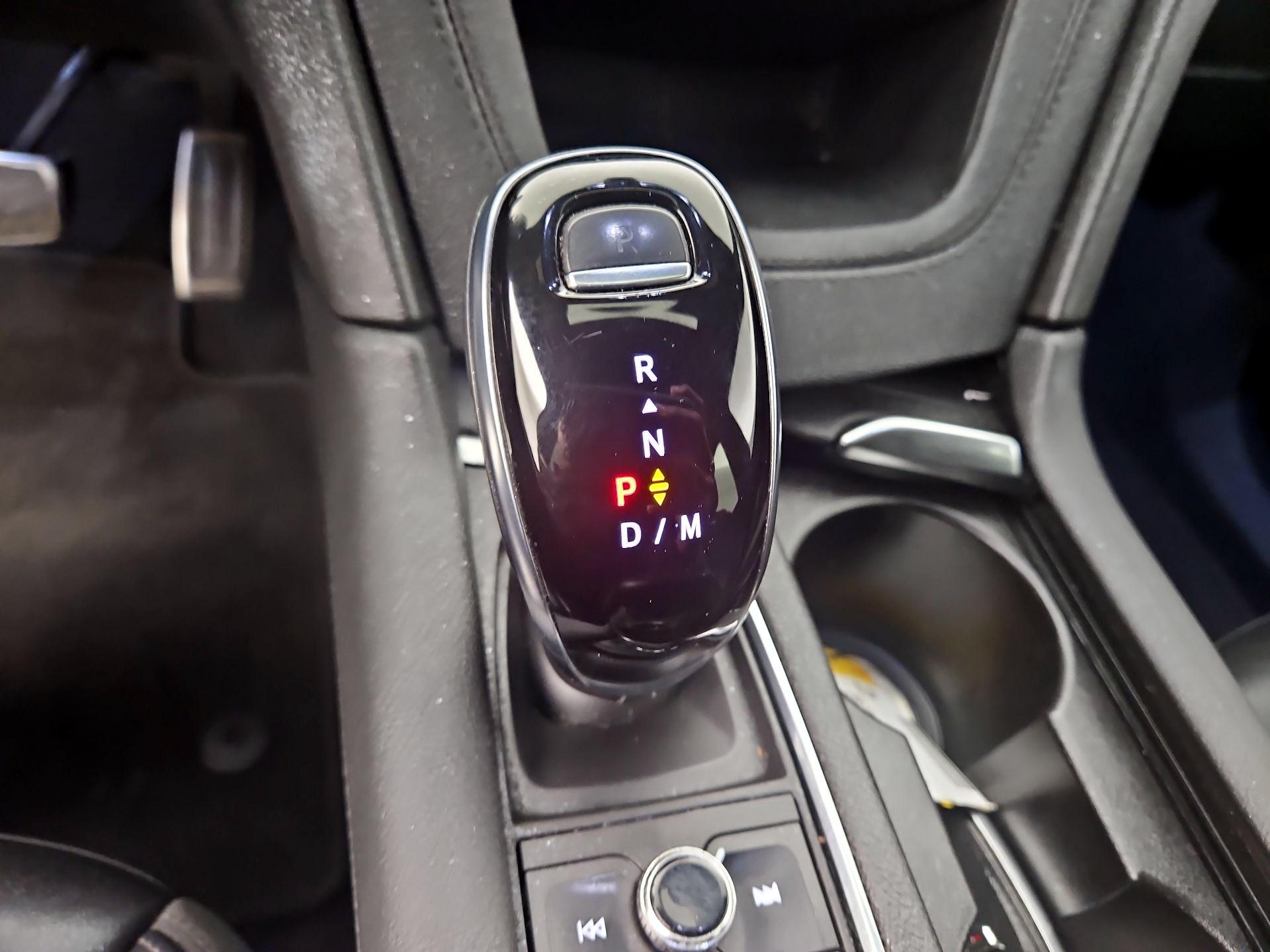 Thumbnail: 2021 Cadillac XT6 - 17