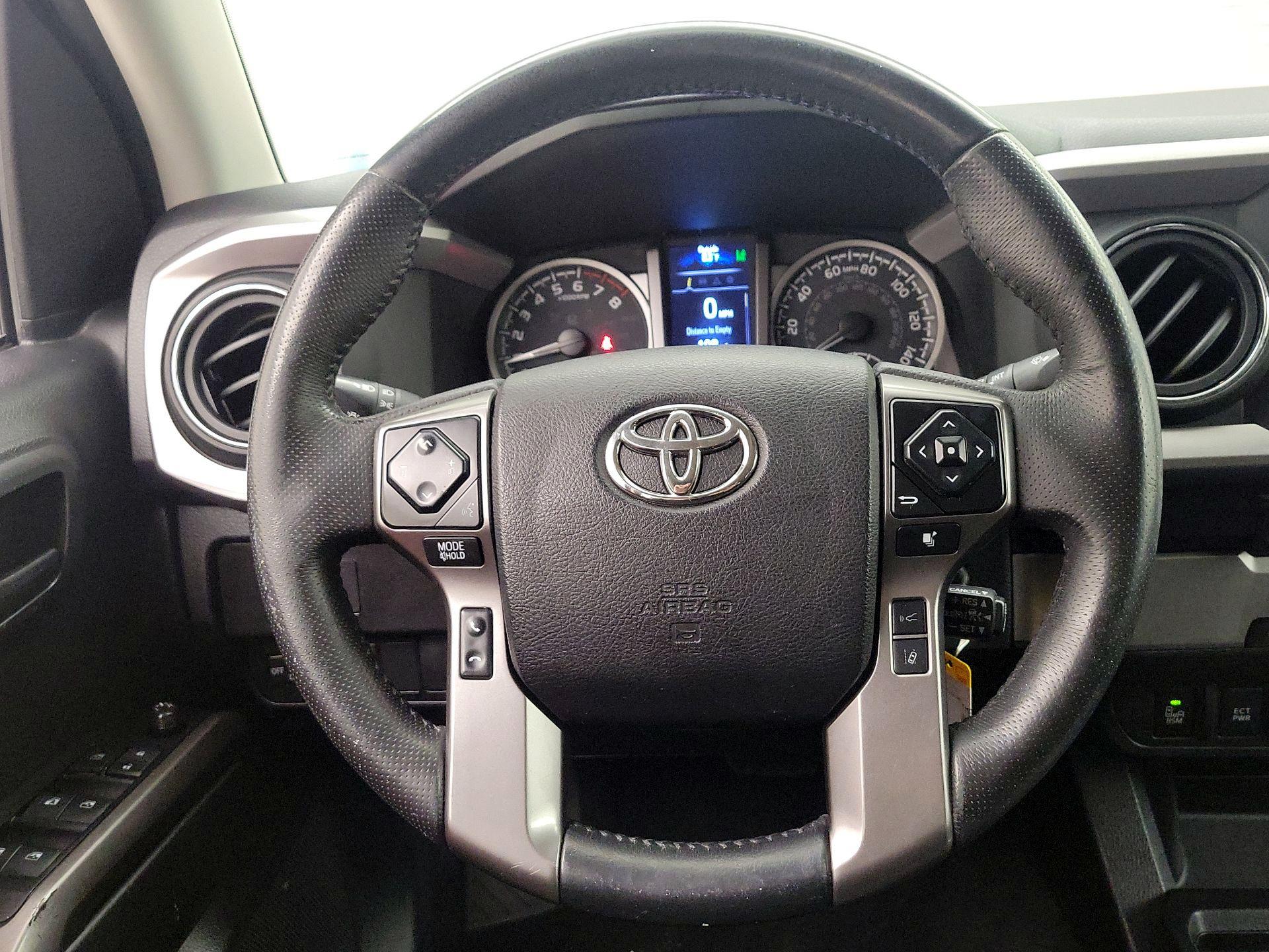 Thumbnail: 2022 Toyota Tacoma - 10