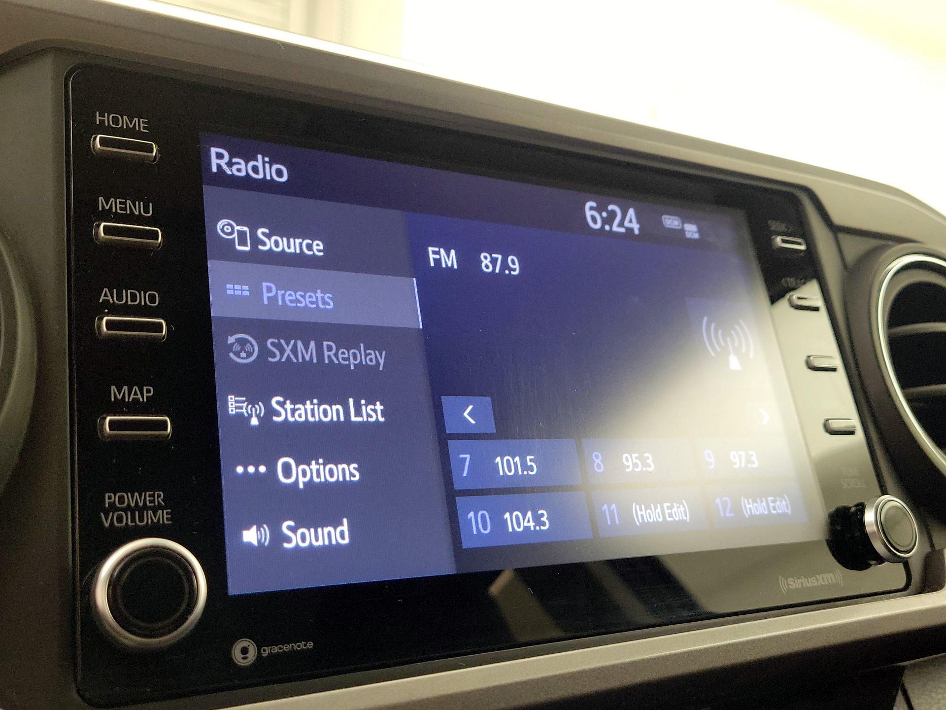 Thumbnail: 2022 Toyota Tacoma - 15