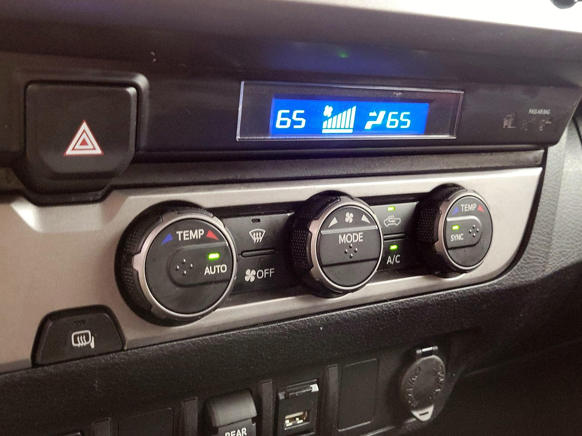 Thumbnail: 2022 Toyota Tacoma - 16